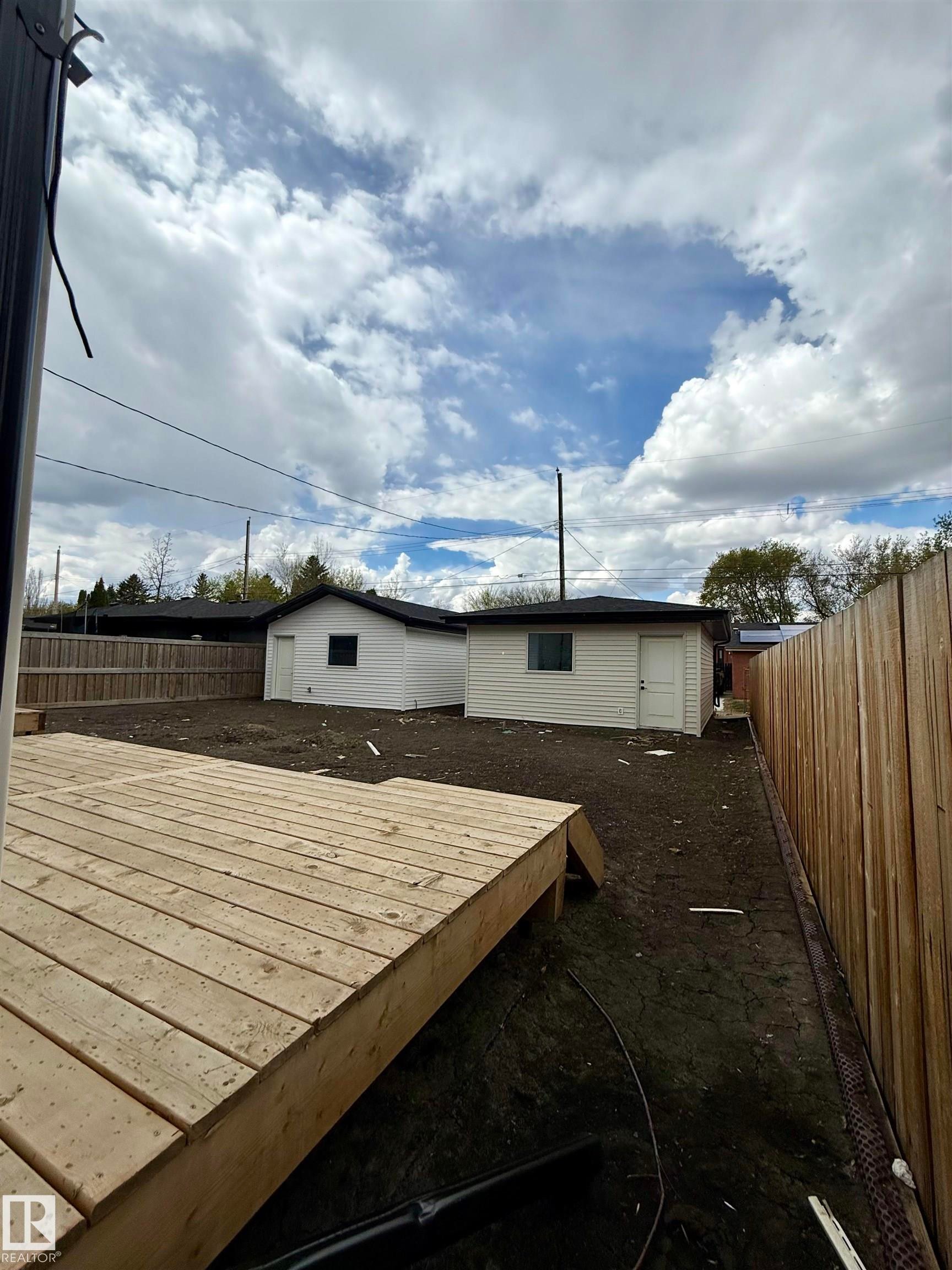9624 86 Street Nw, Edmonton, AB - Outdoor