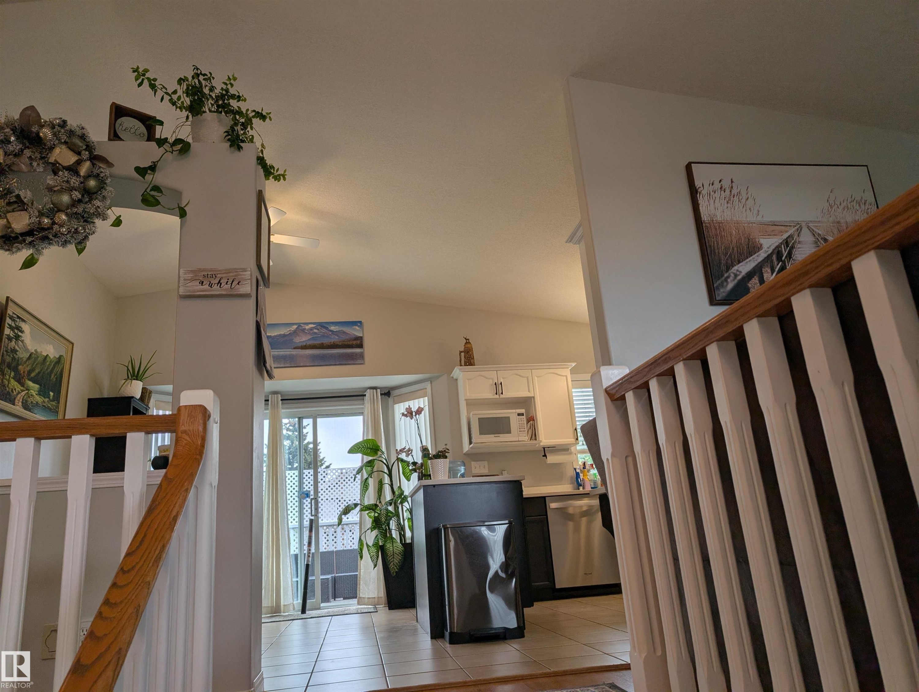 1113 Hermitage Road, Edmonton, AB