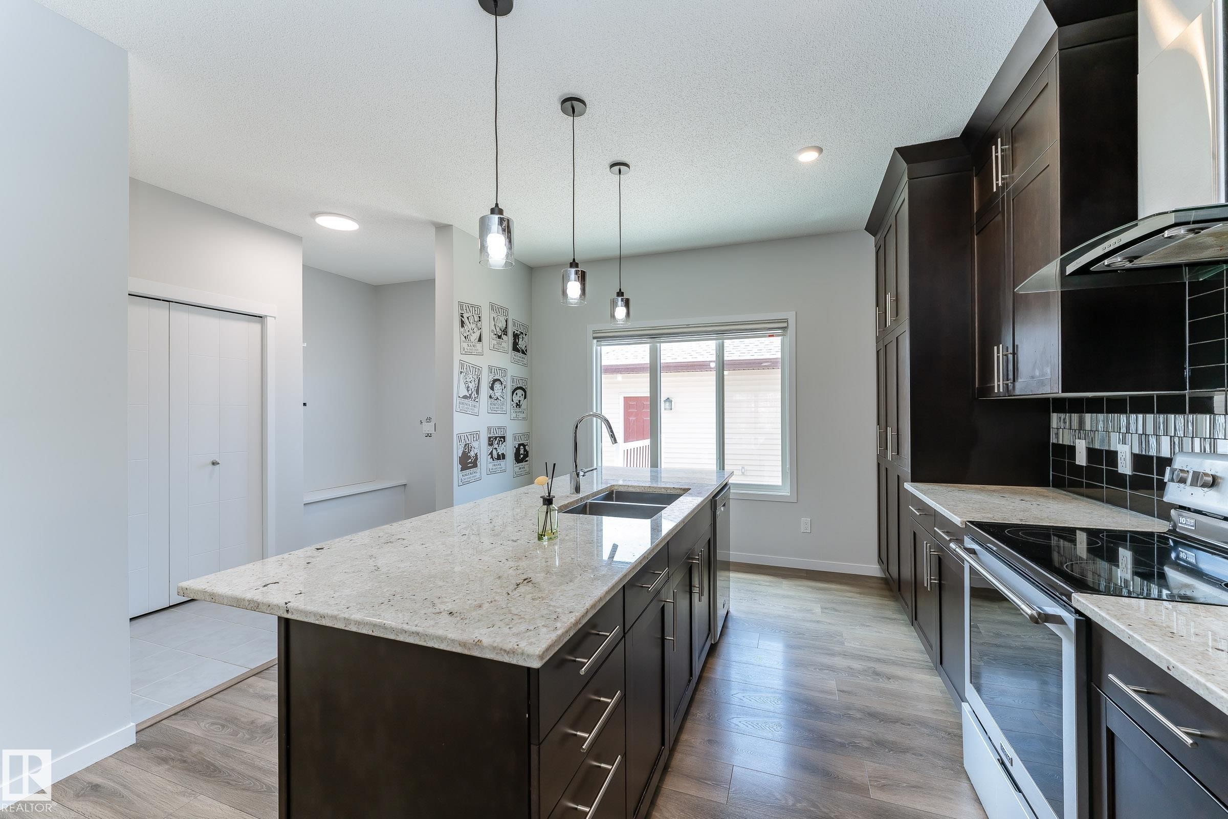 4022 Allan Crescent Sw, Edmonton, AB - Indoor Photo Showing Kitchen With Double Sink With Upgraded Kitchen