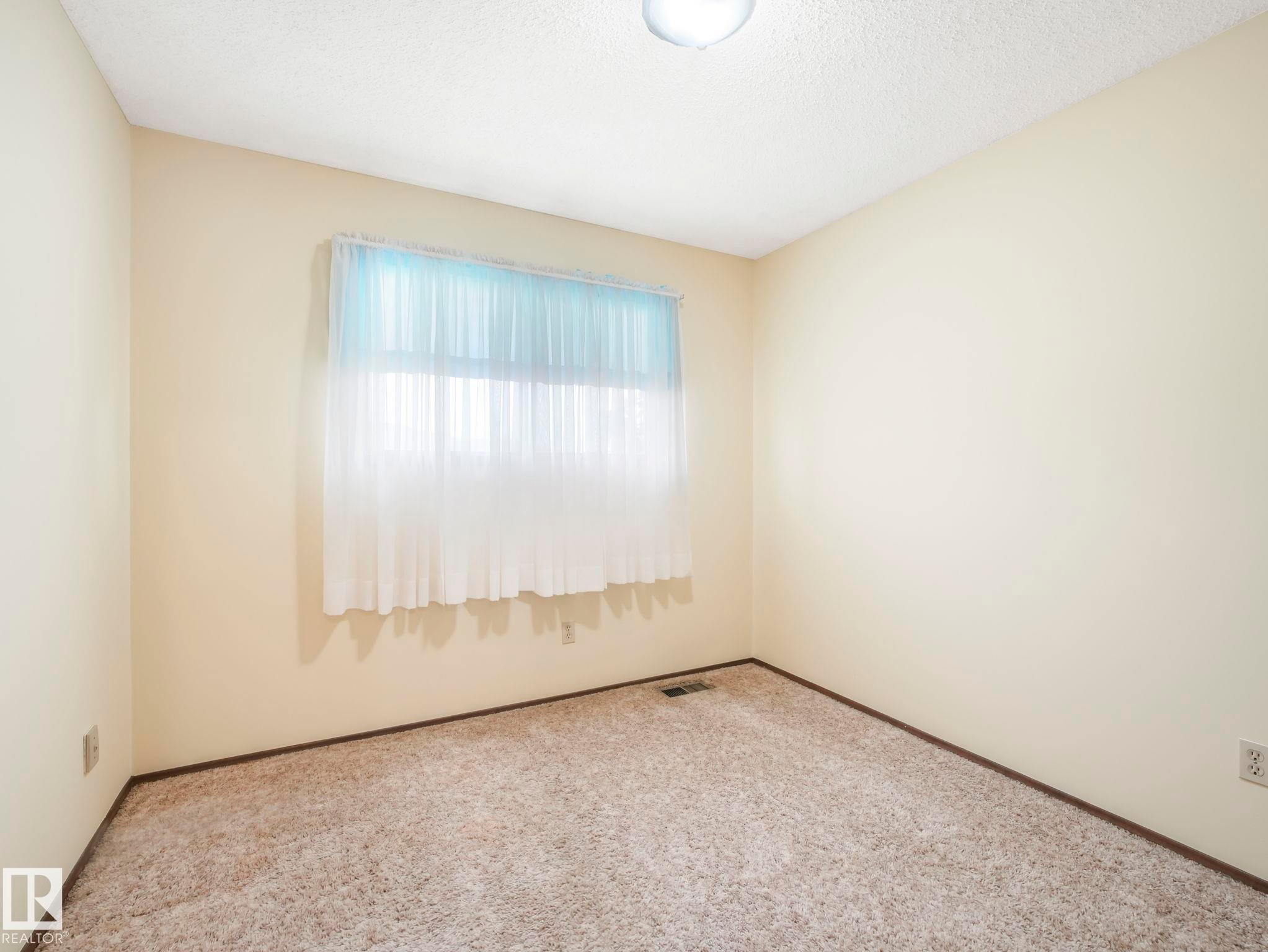 10206 173A Avenue, Edmonton, AB