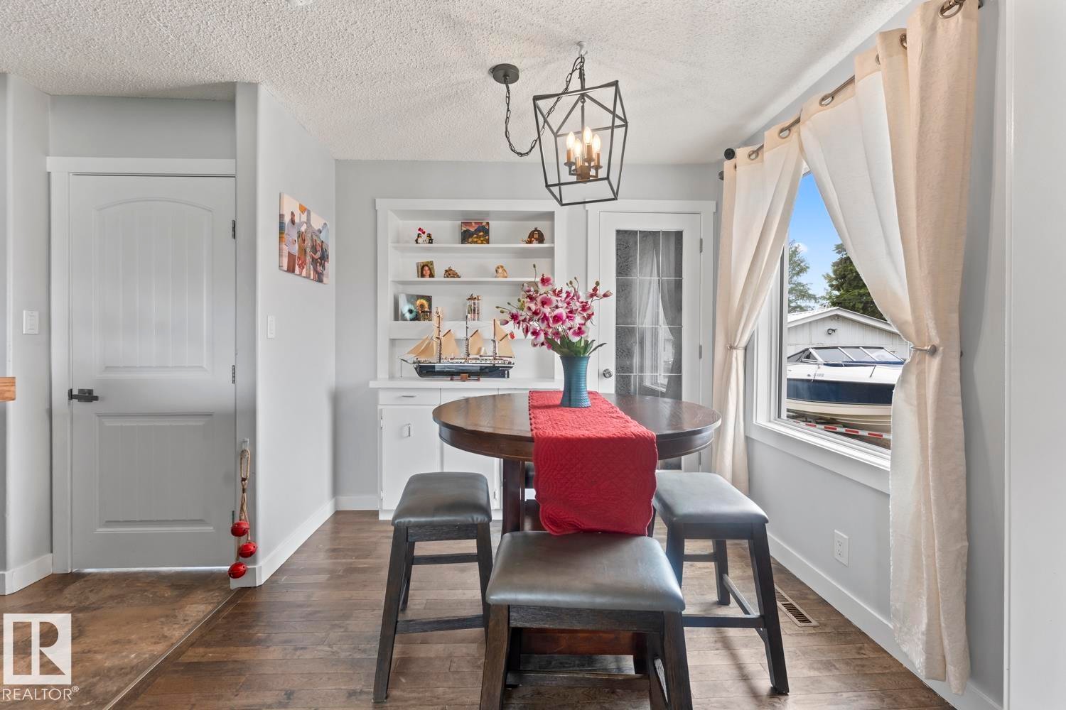 5709 51 Avenue, Cold Lake, AB