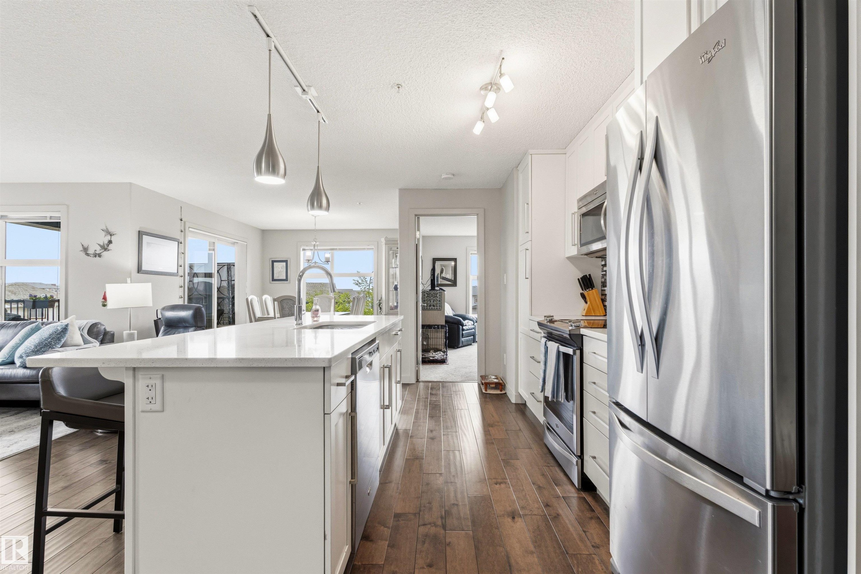 302 5510 Schonsee Drive, Edmonton, AB