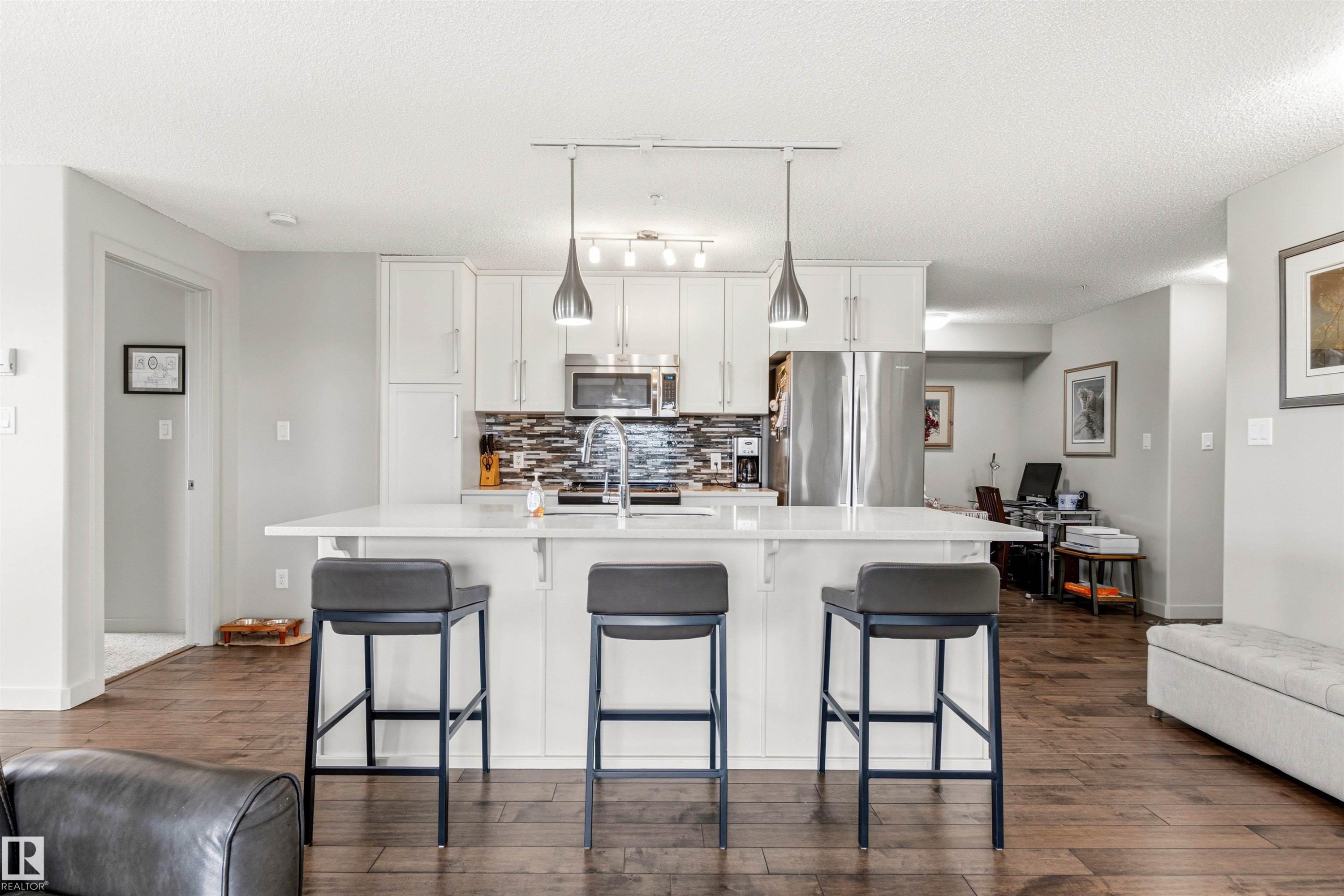 302 5510 Schonsee Drive, Edmonton, AB