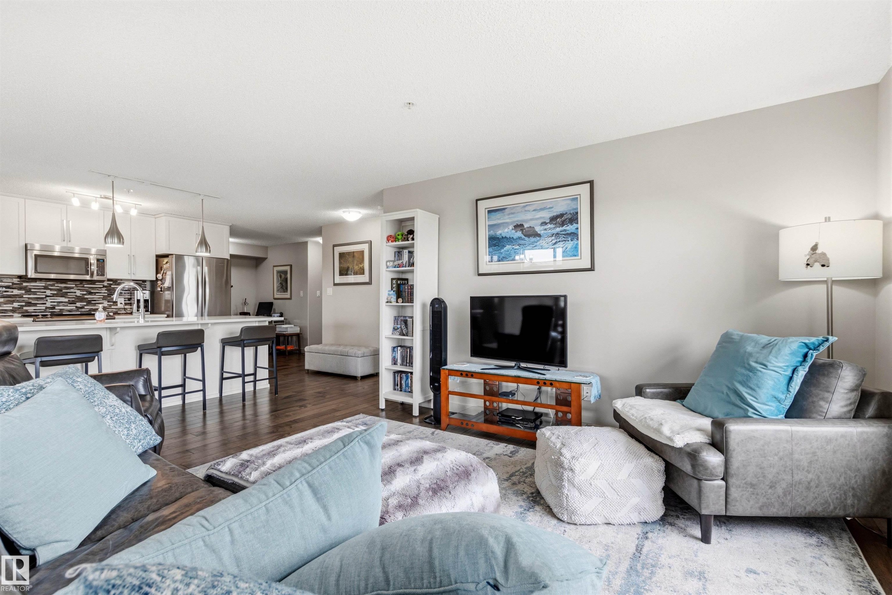 302 5510 Schonsee Drive, Edmonton, AB