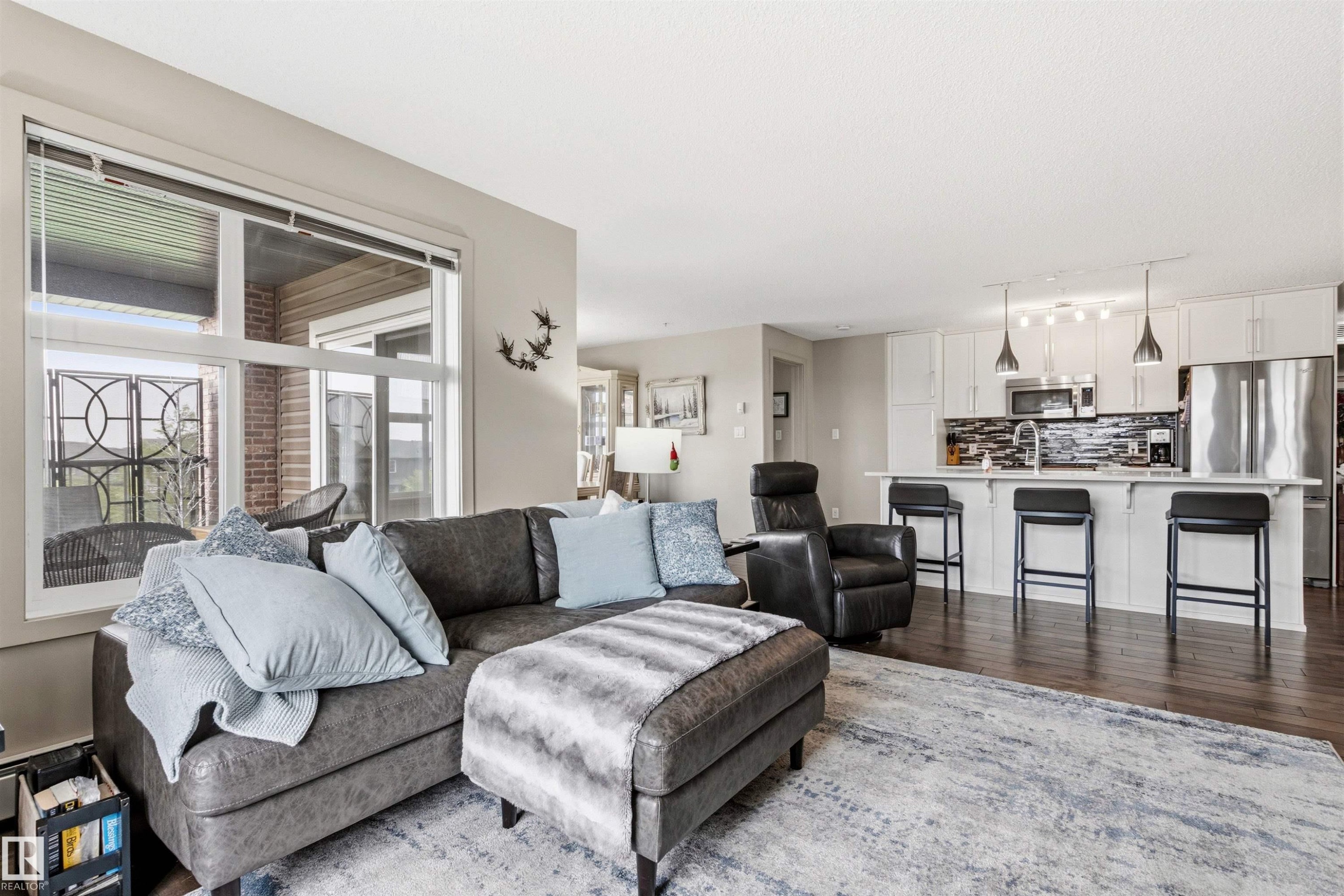 302 5510 Schonsee Drive, Edmonton, AB