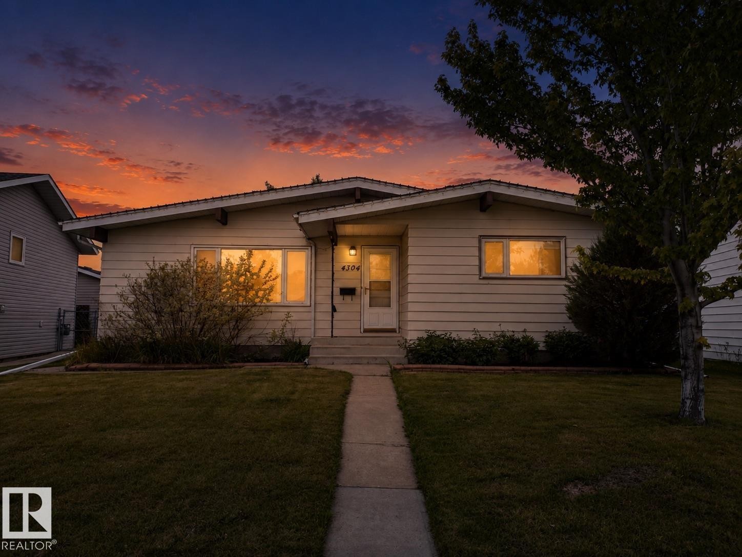 4304 42 Avenue, Leduc, AB
