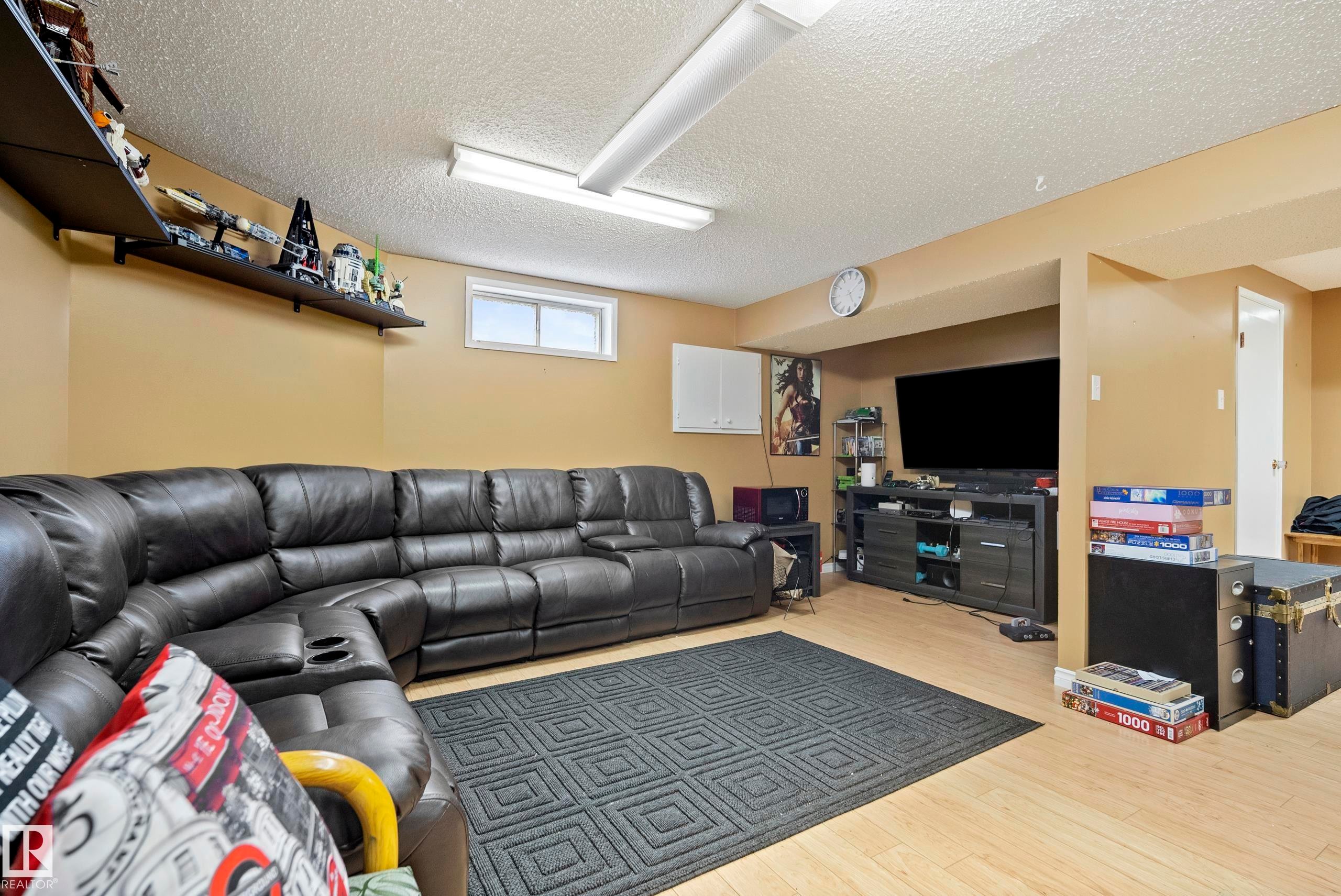 4304 42 Avenue, Leduc, AB