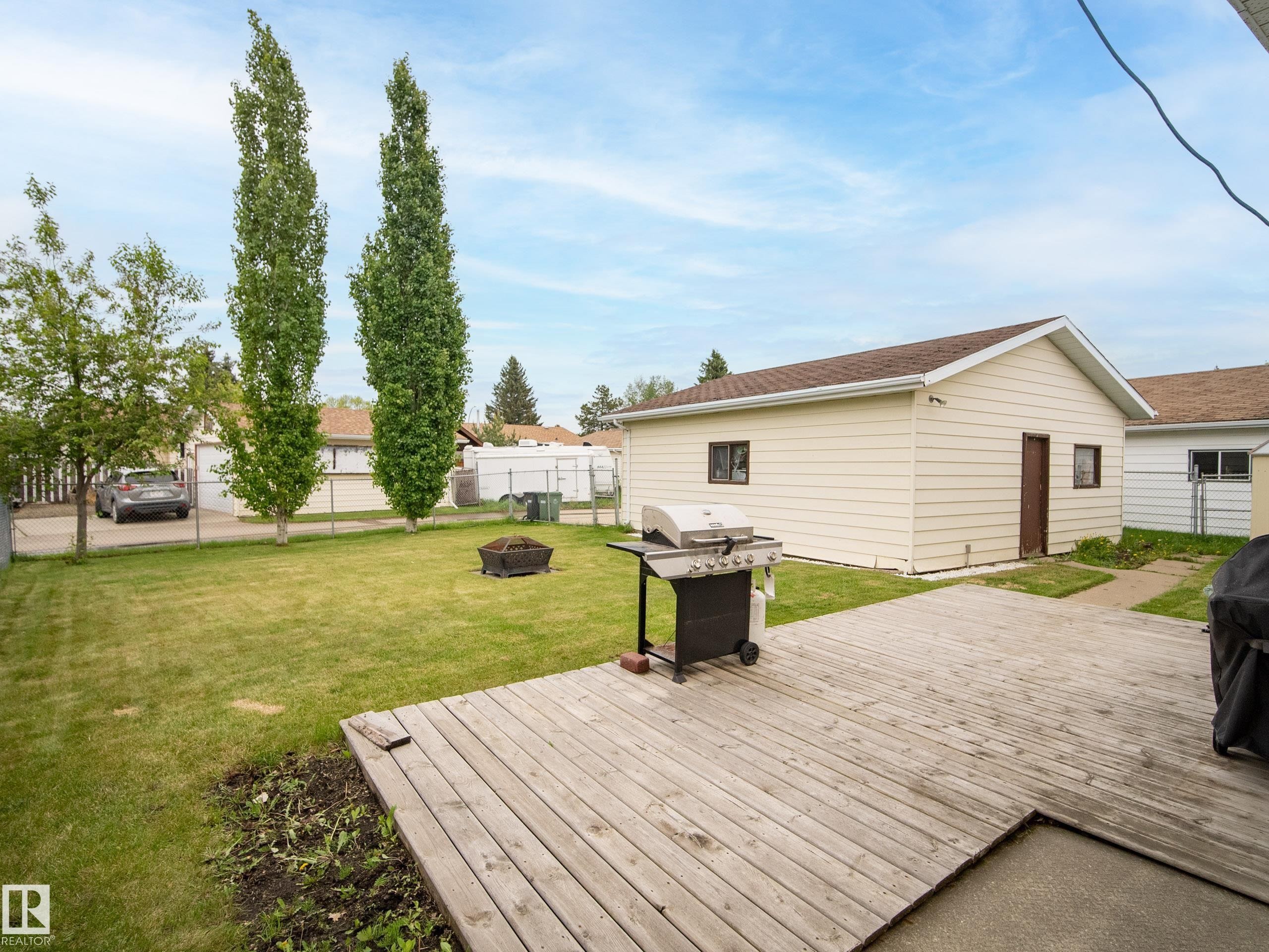 4304 42 Avenue, Leduc, AB