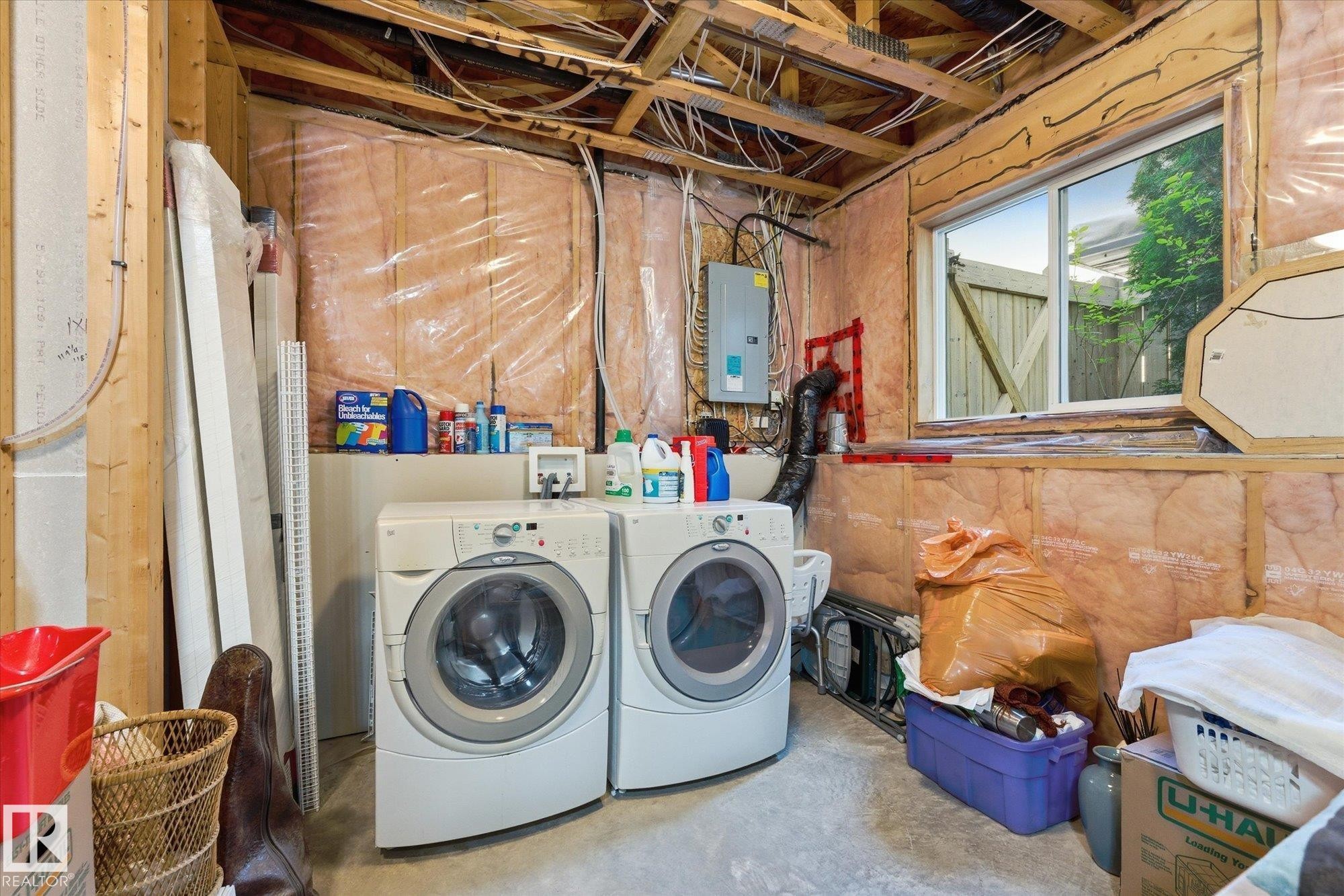 843 Oakland Place, Devon, AB