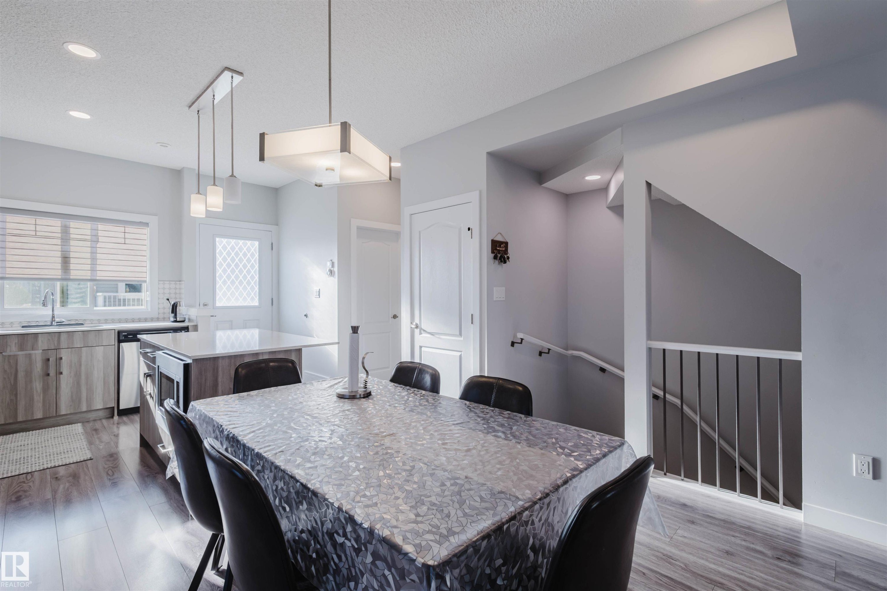 41 2215 24 Street, Edmonton, AB