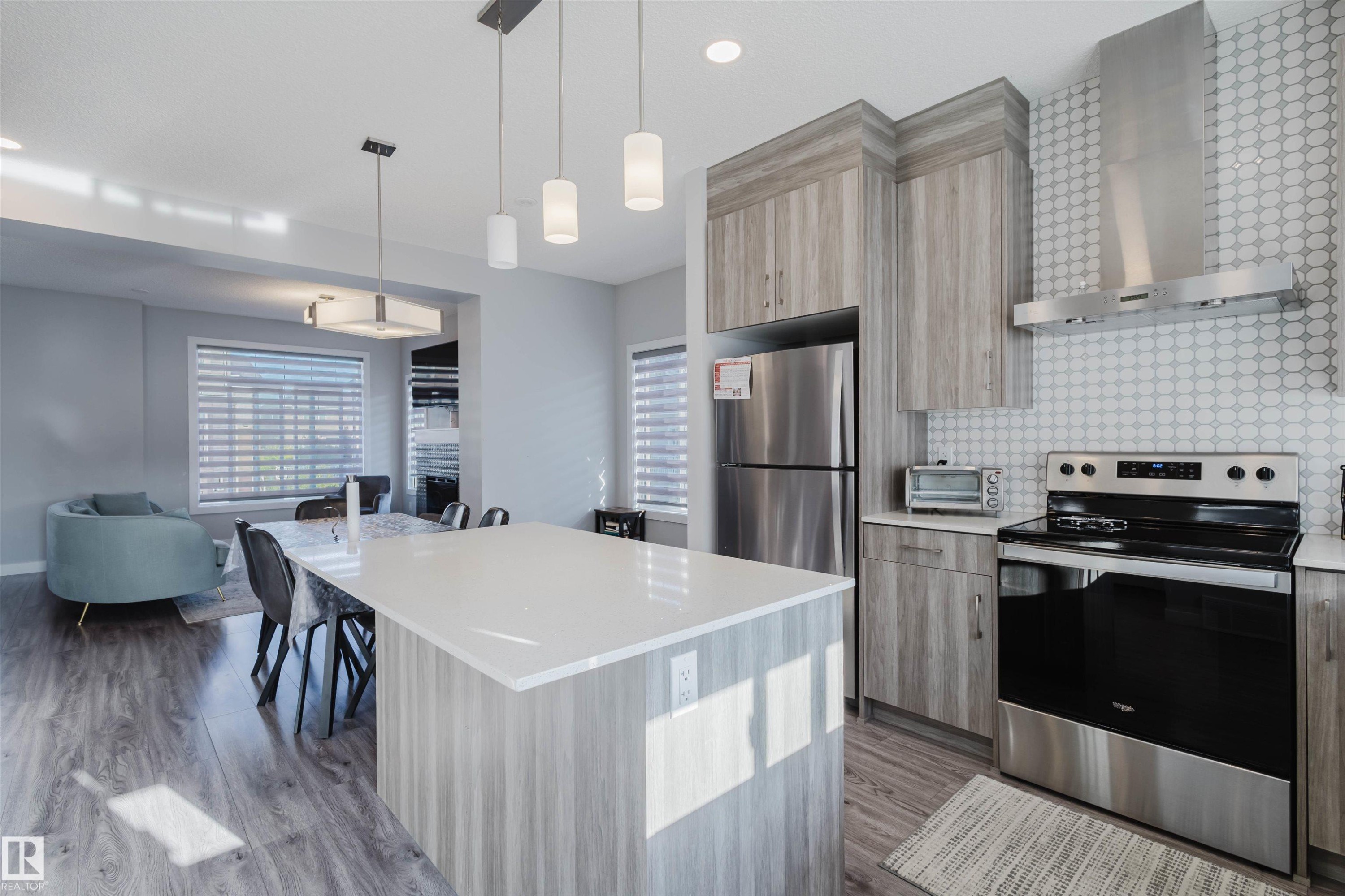 41 2215 24 Street, Edmonton, AB