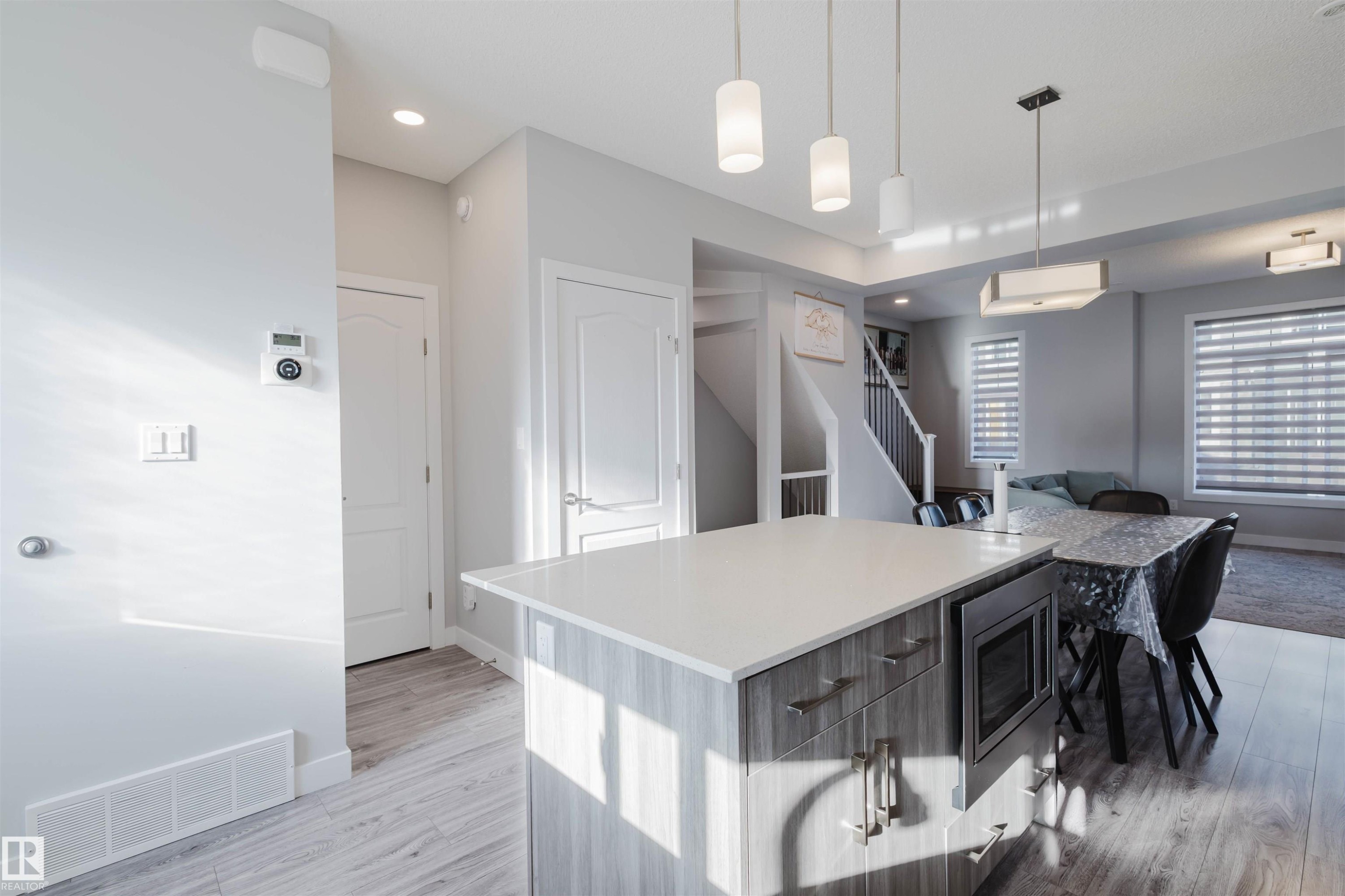 41 2215 24 Street, Edmonton, AB