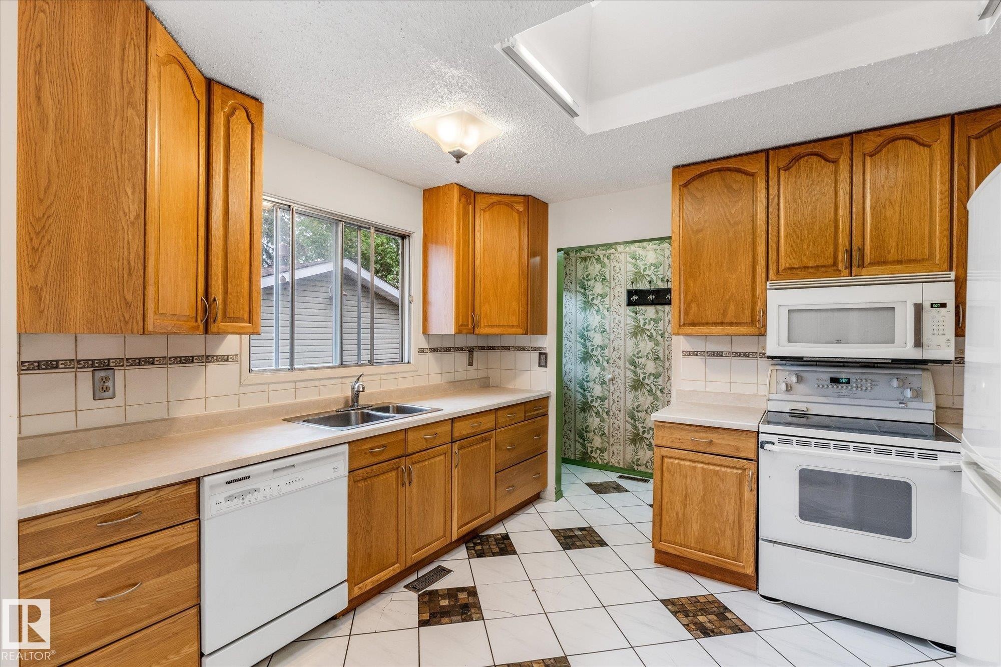 168 Clareview Road, Edmonton, AB