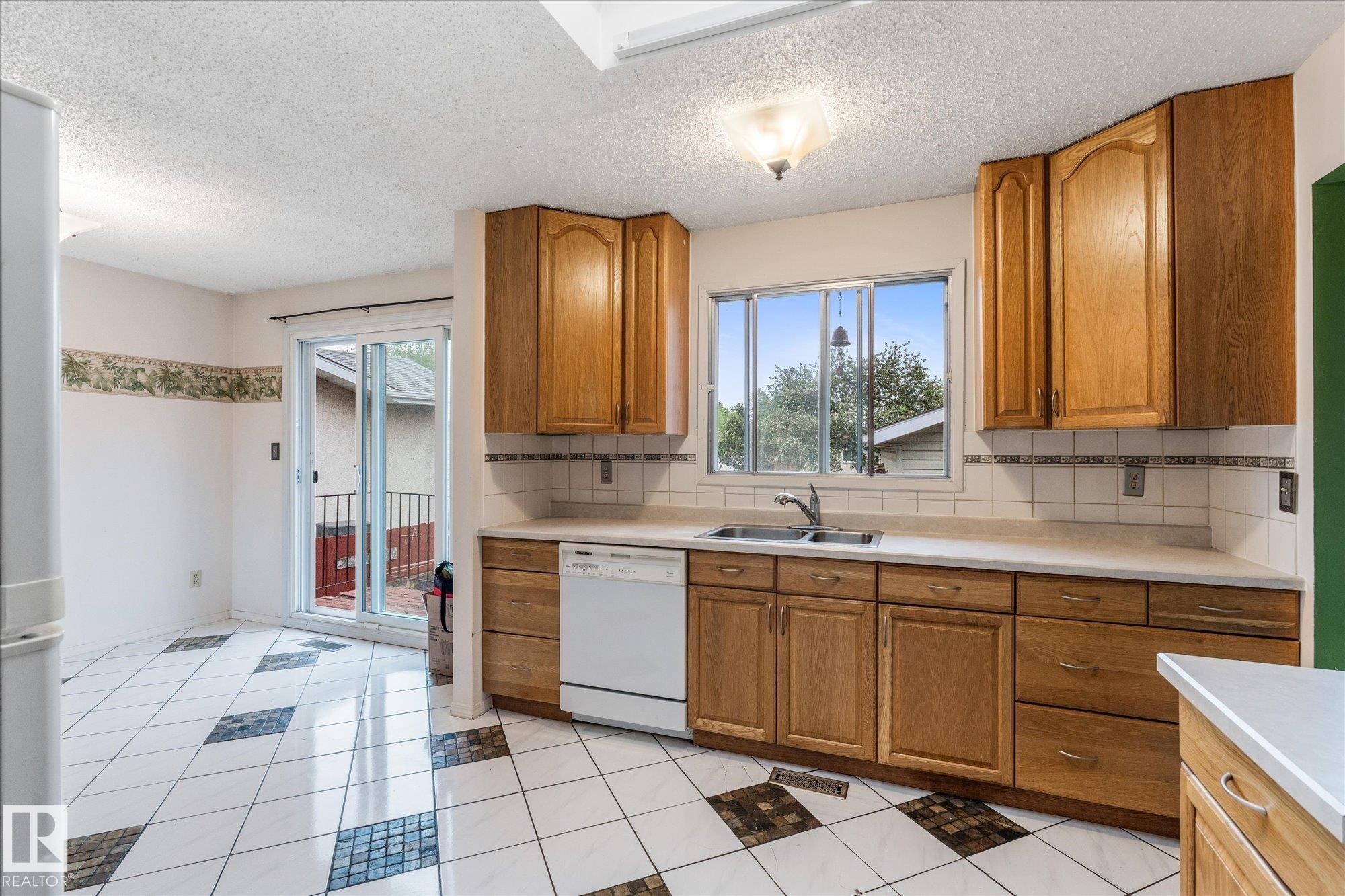 168 Clareview Road, Edmonton, AB