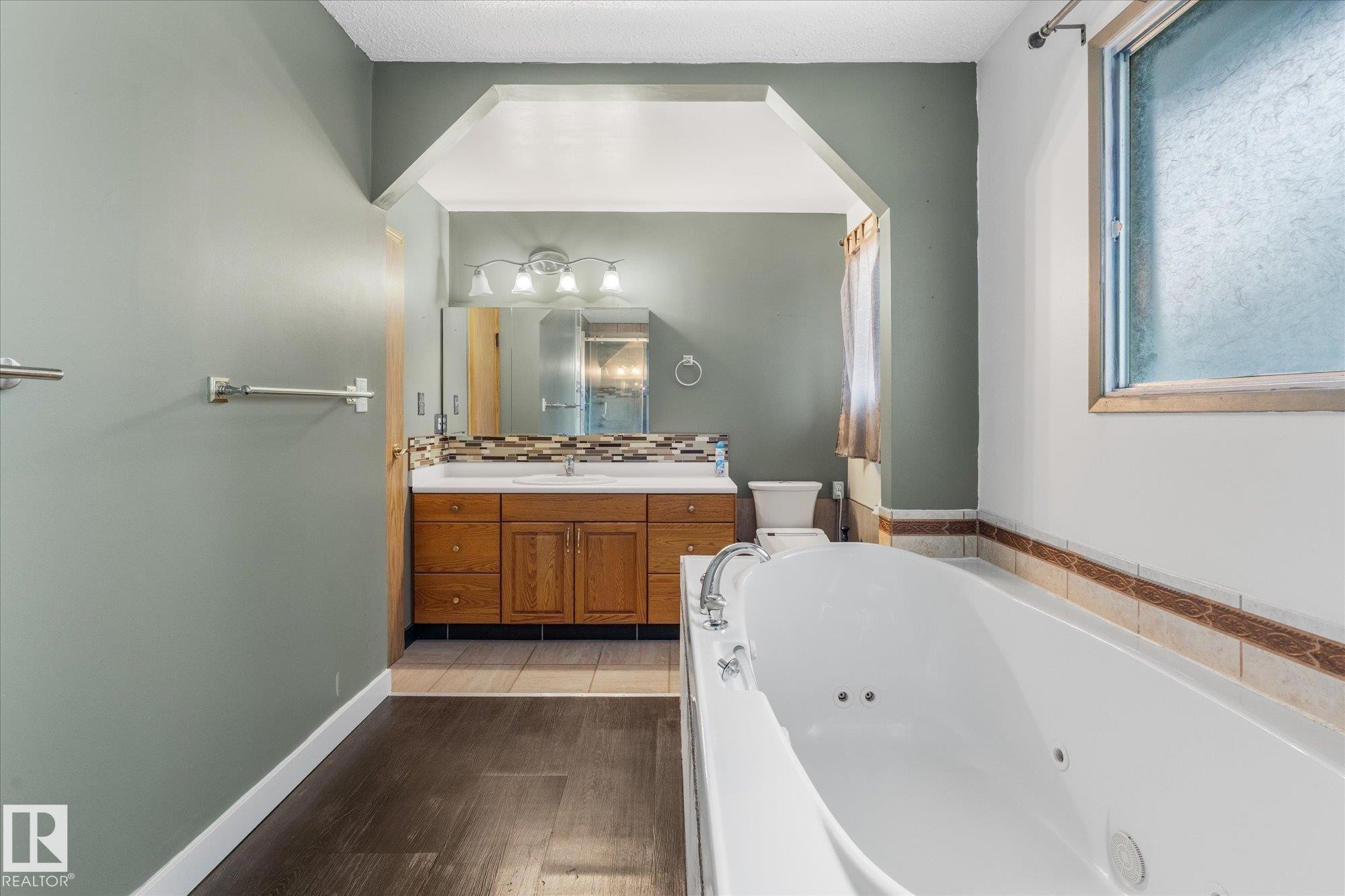 168 Clareview Road, Edmonton, AB