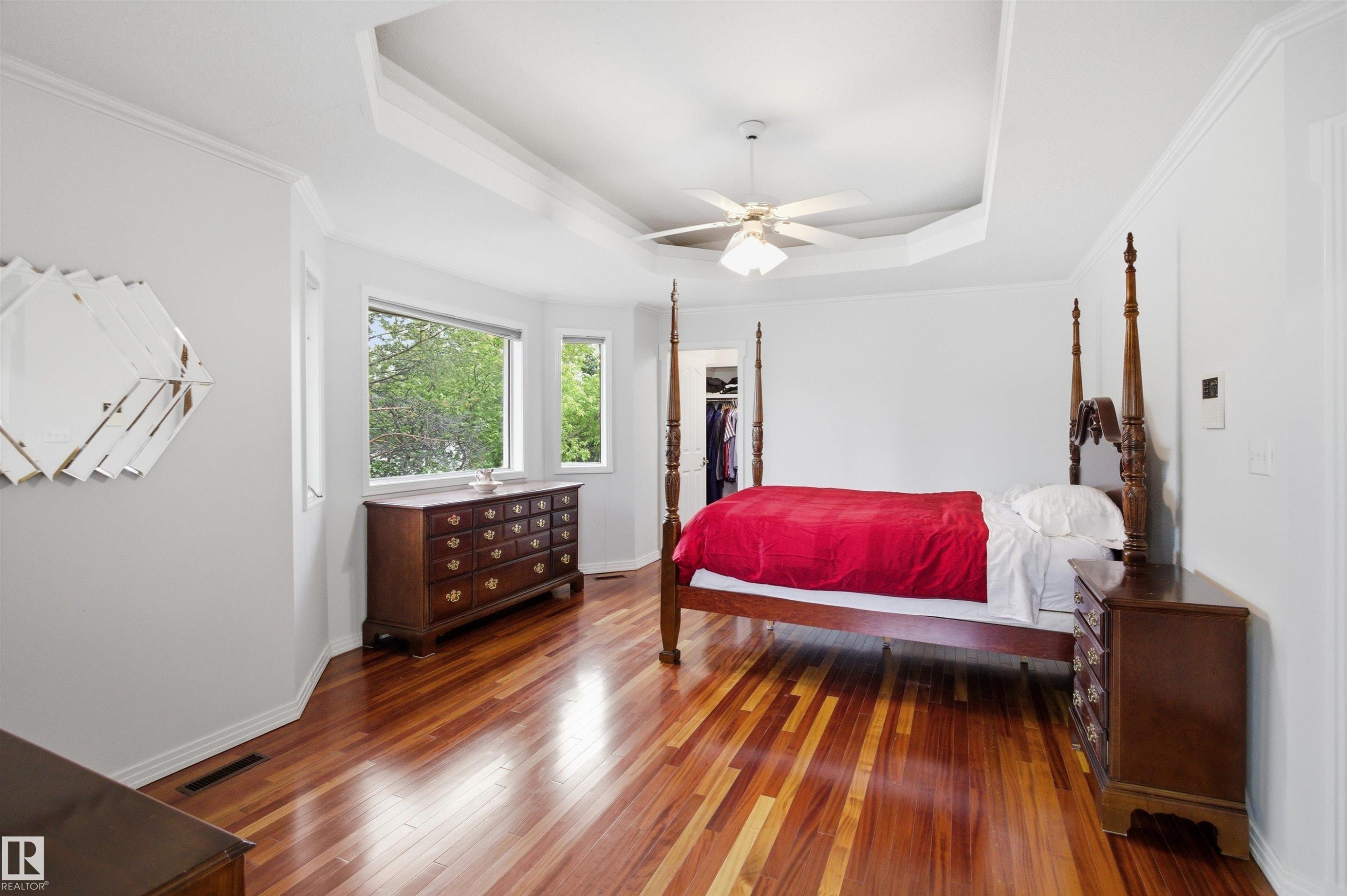 521 Estate Drive, Sherwood Park, AB - Indoor Photo Showing Bedroom