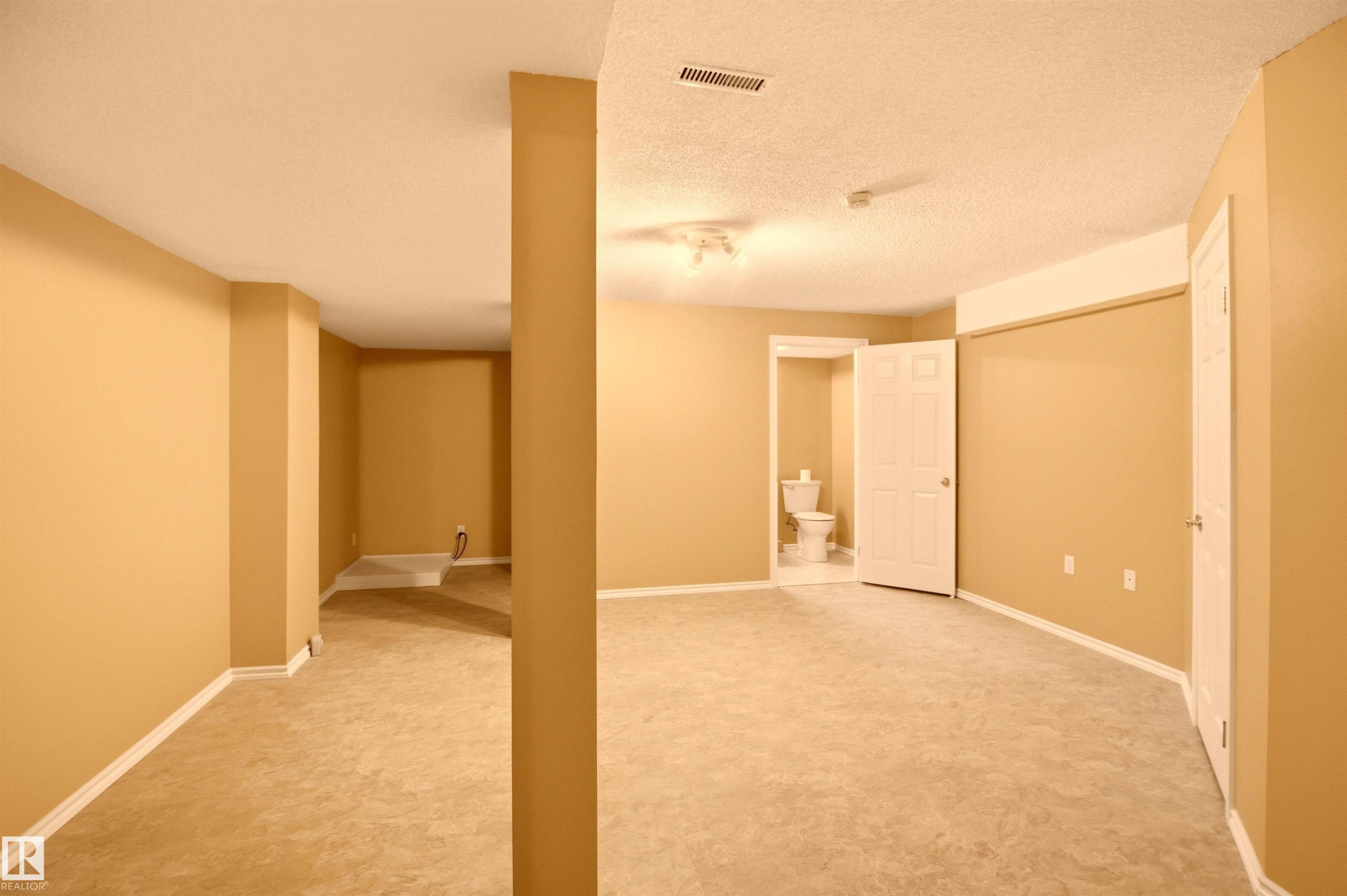 521 Estate Drive, Sherwood Park, AB - Indoor Photo Showing Other Room