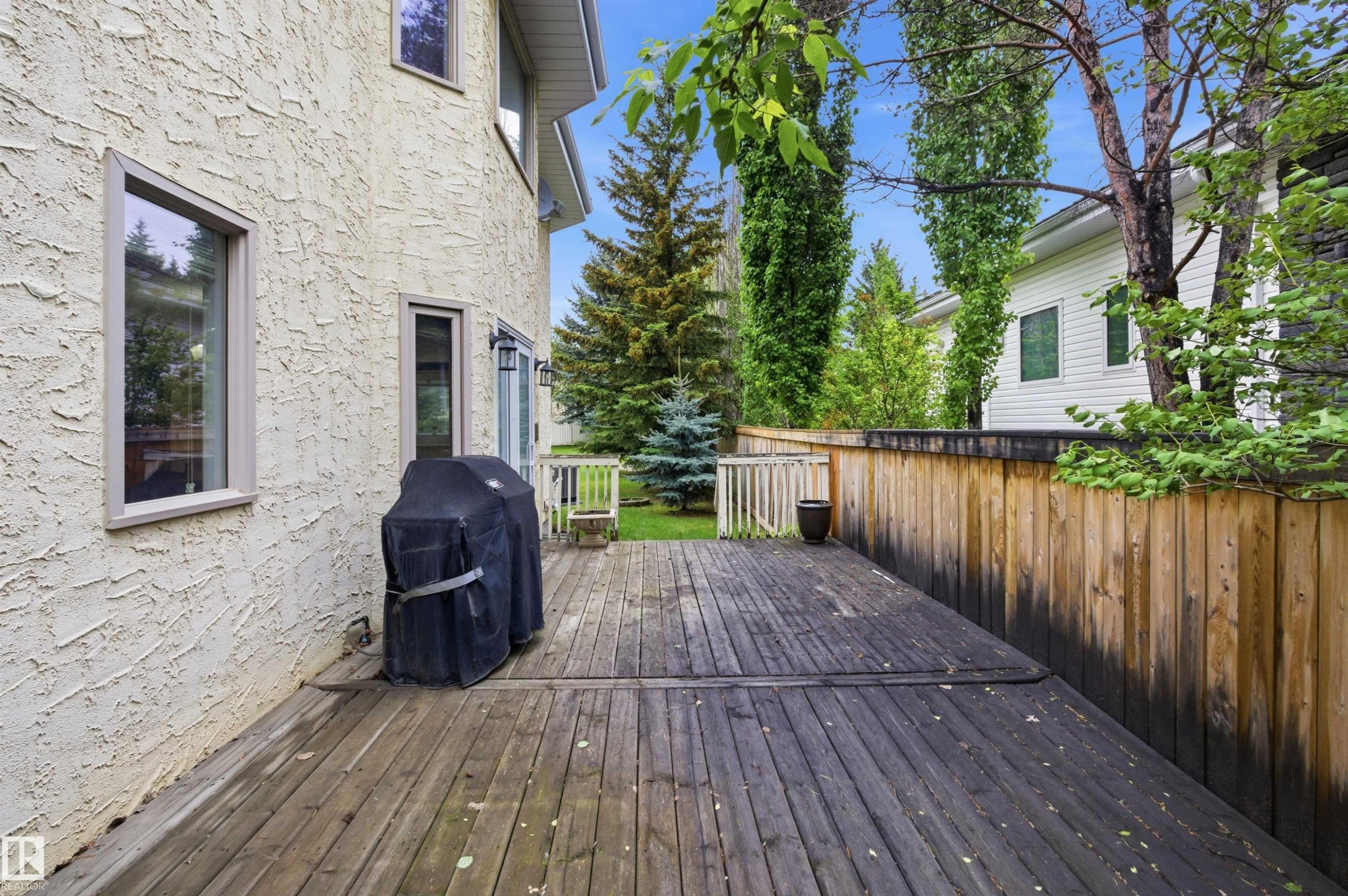 521 Estate Drive, Sherwood Park, AB - Outdoor With Exterior
