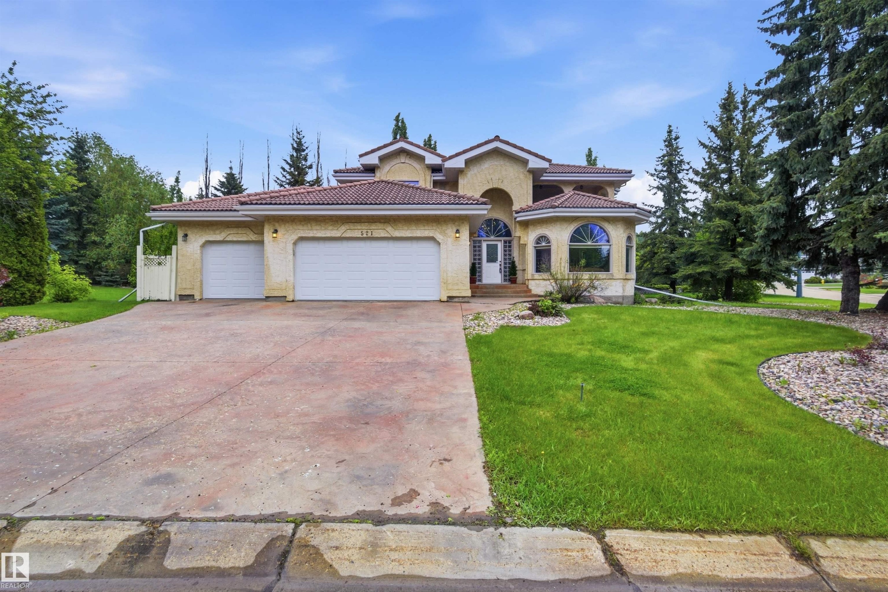 521 Estate Drive, Sherwood Park, AB - Outdoor