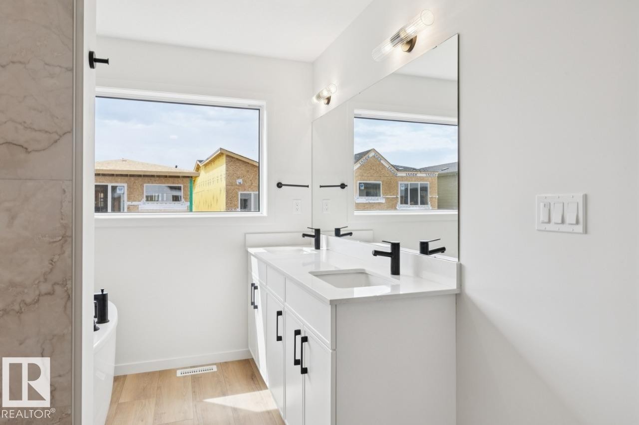 428 30 Street, Edmonton, AB
