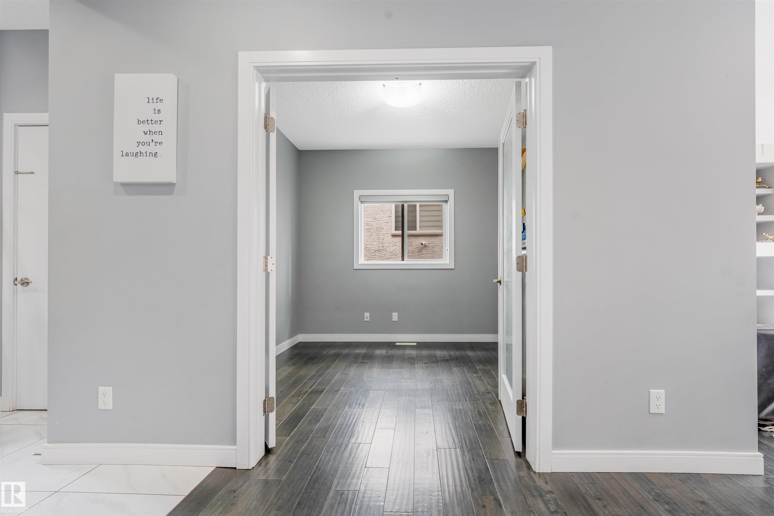 17009 62 St, Edmonton, AB