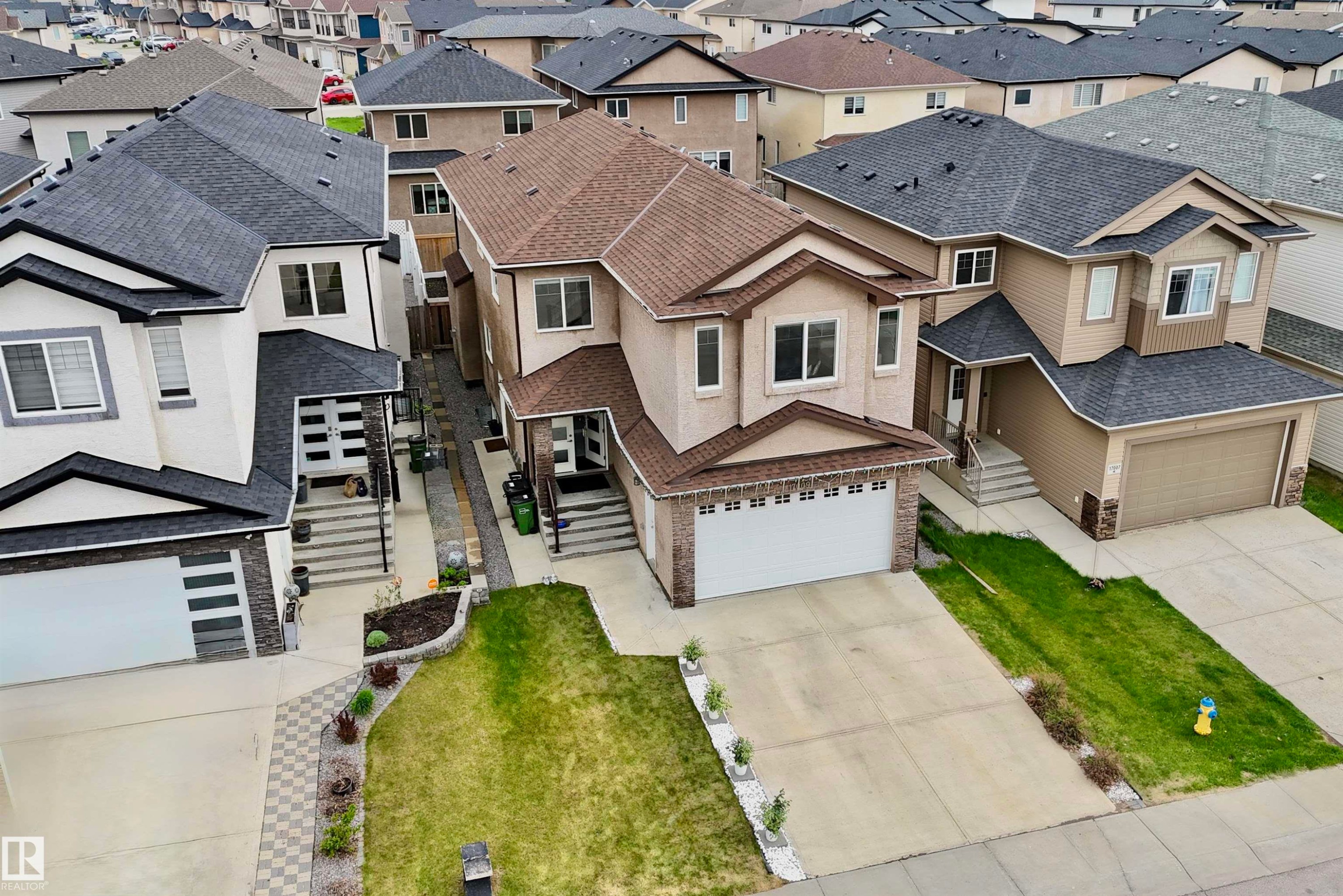 17009 62 St, Edmonton, AB