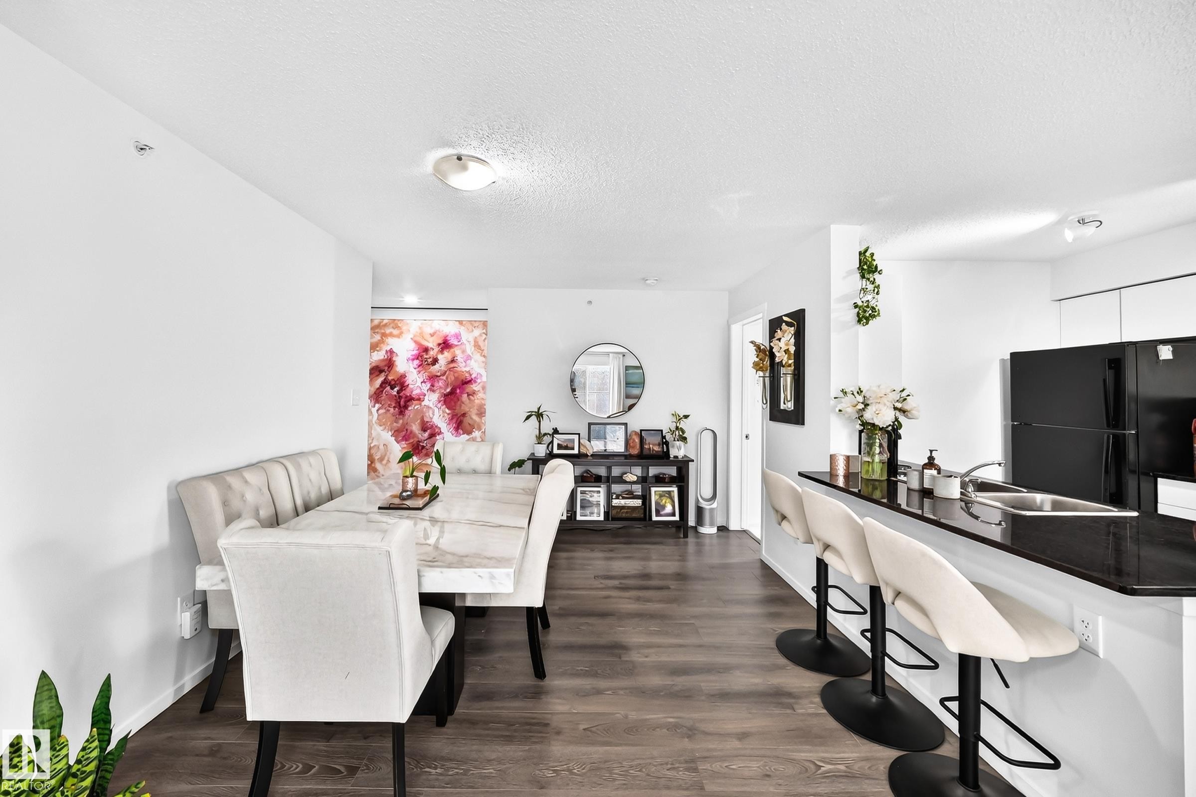 423 18126 77 Street, Edmonton, AB