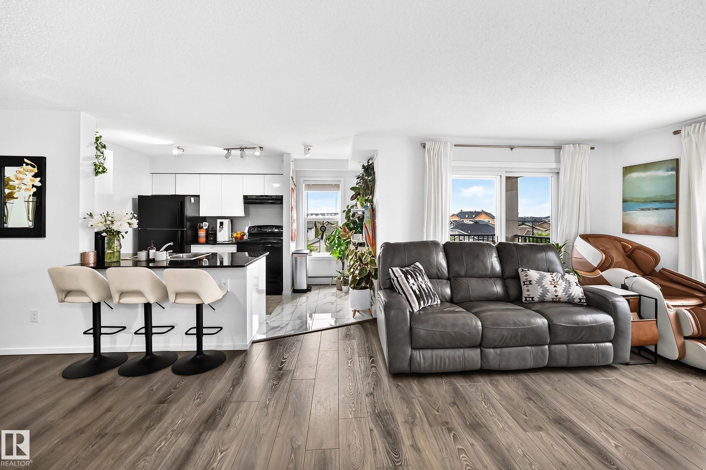 423 18126 77 Street, Edmonton, AB