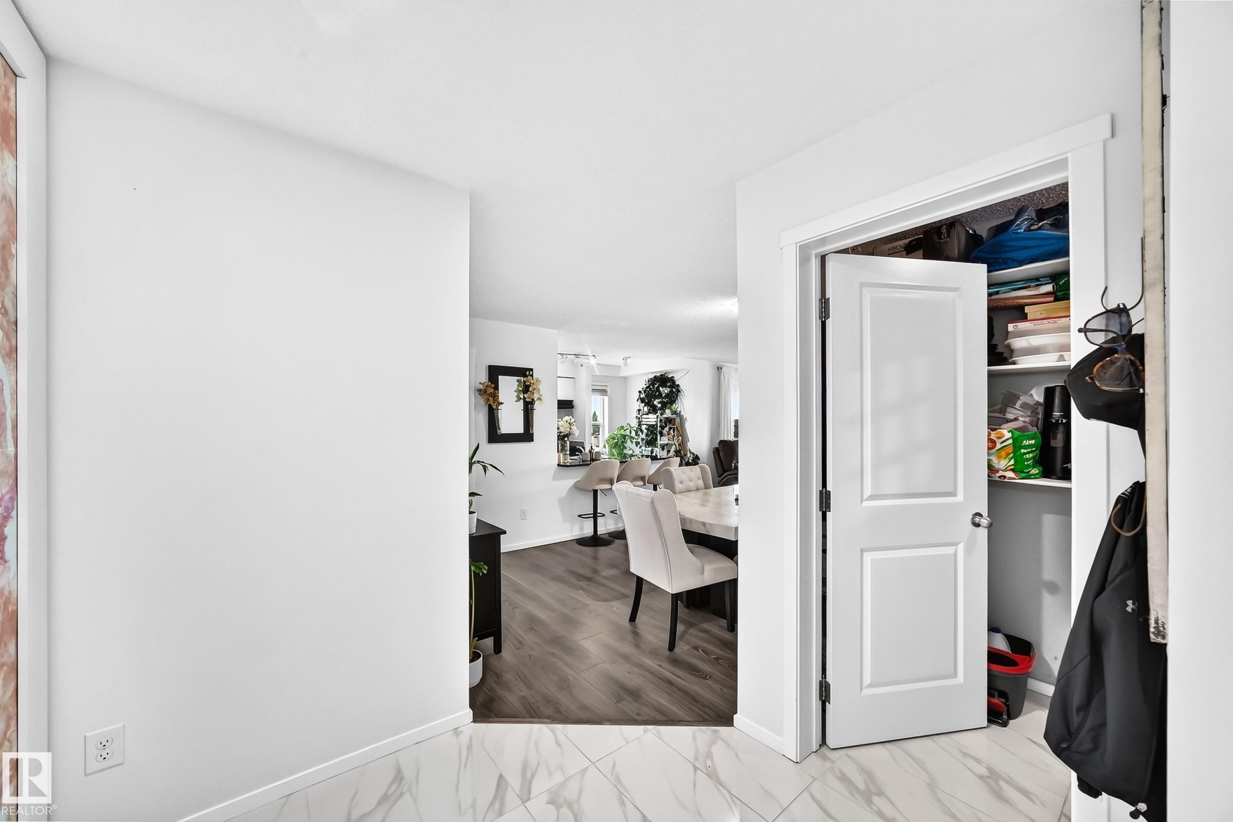 423 18126 77 Street, Edmonton, AB