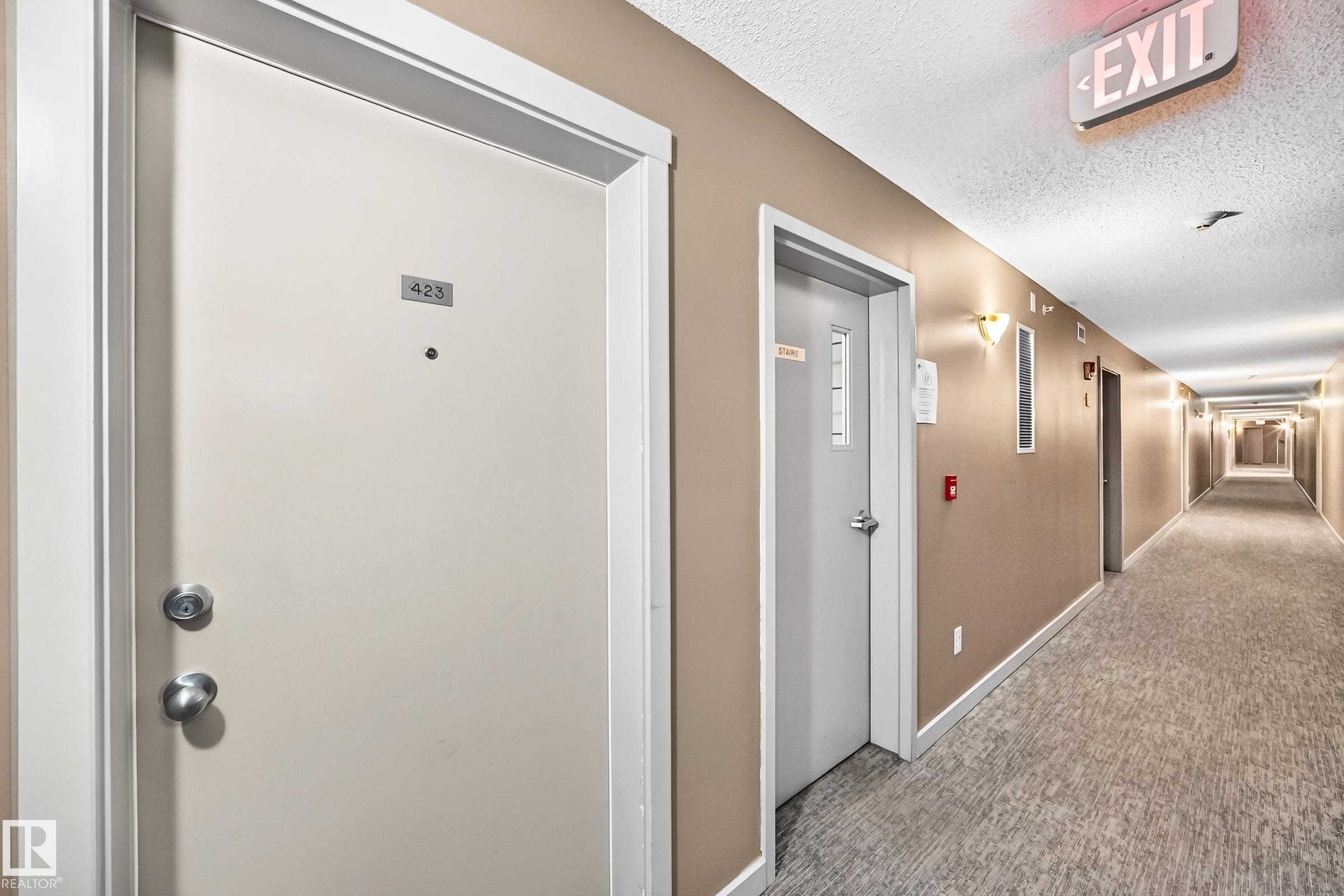423 18126 77 Street, Edmonton, AB