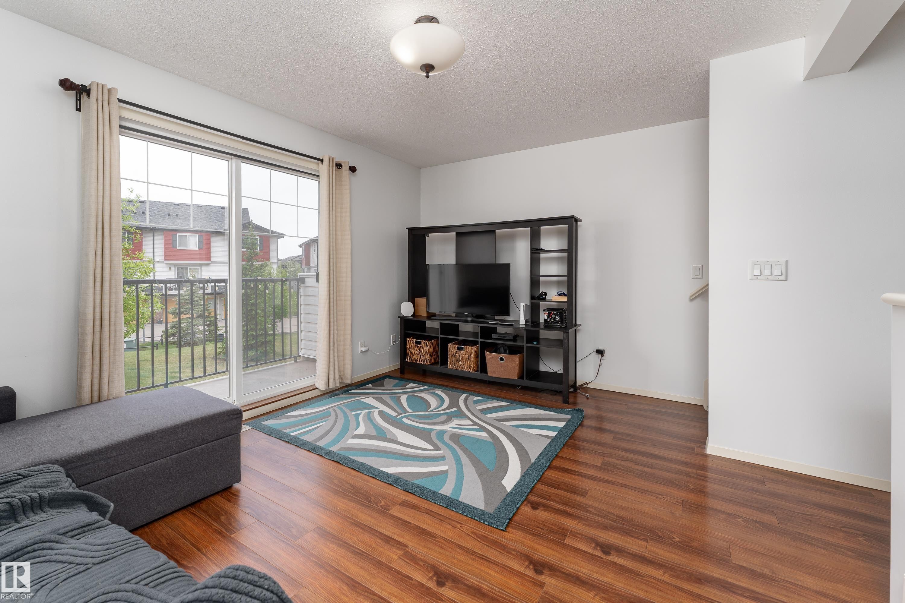 #29 3751 12 St Nw, Edmonton, AB