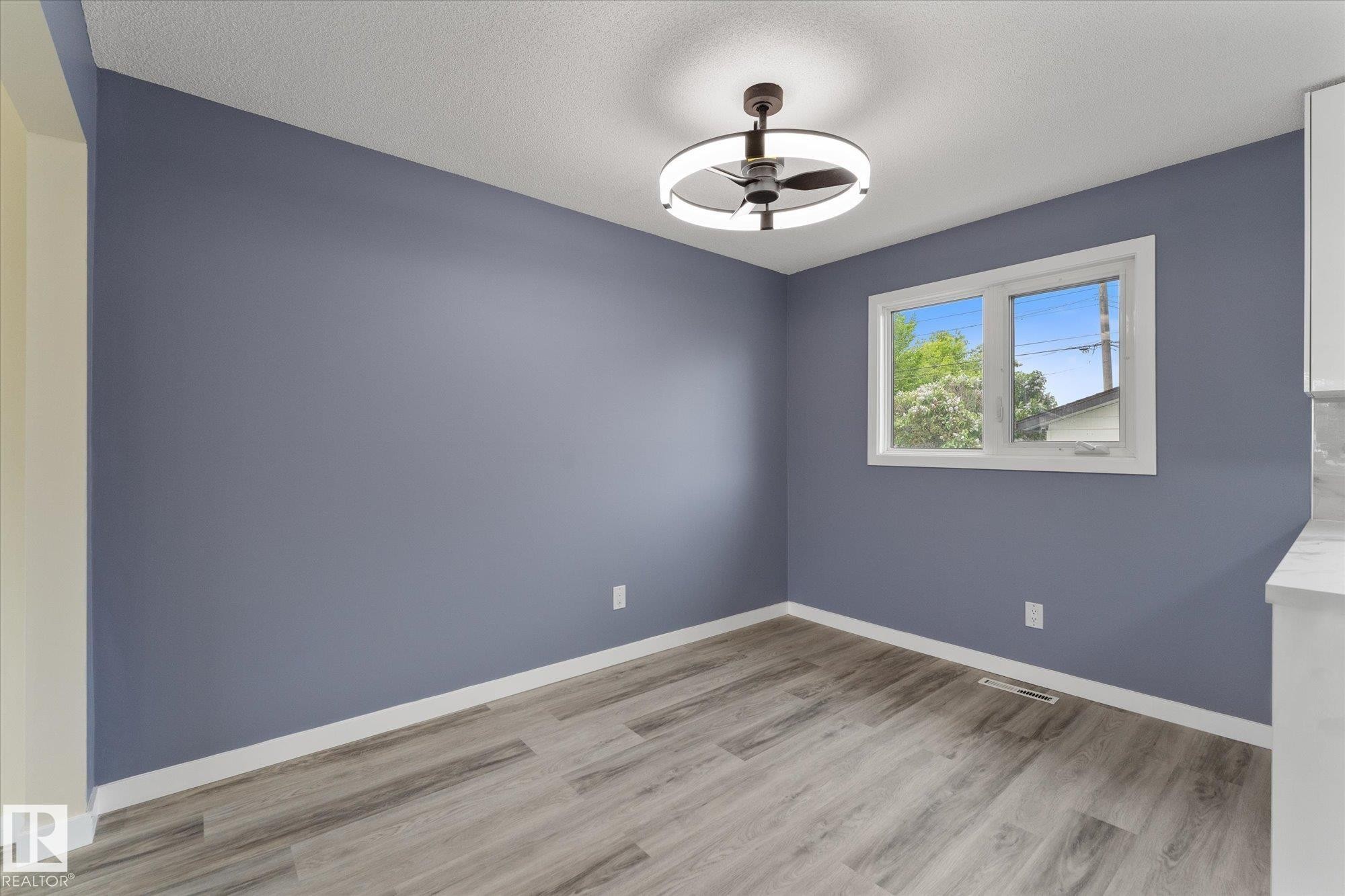 7311 137 Avenue, Edmonton, AB