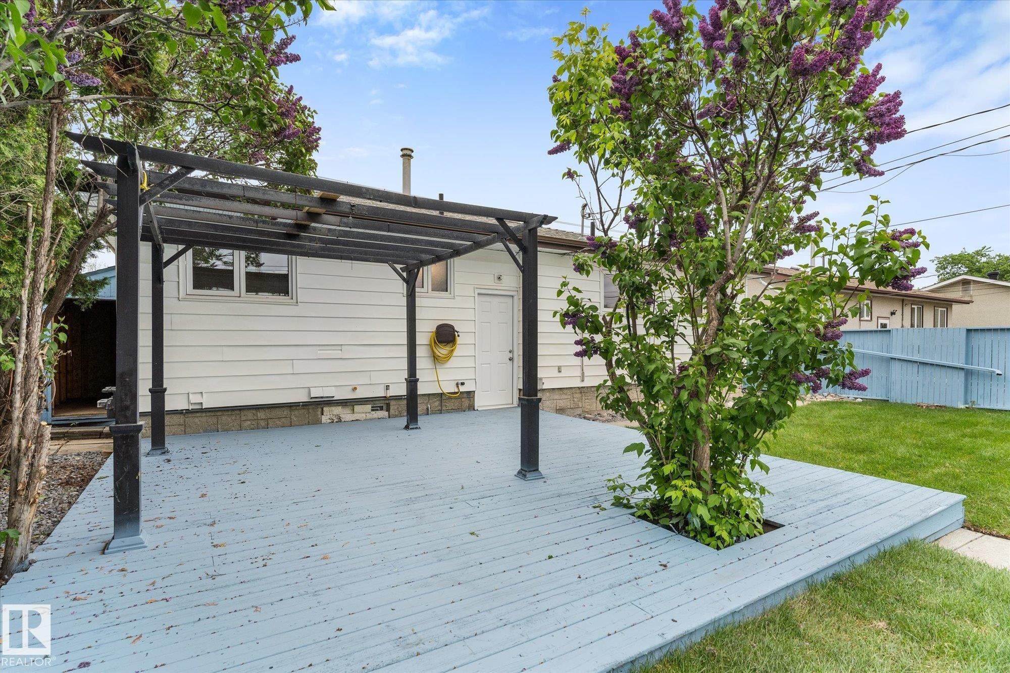 7311 137 Avenue, Edmonton, AB