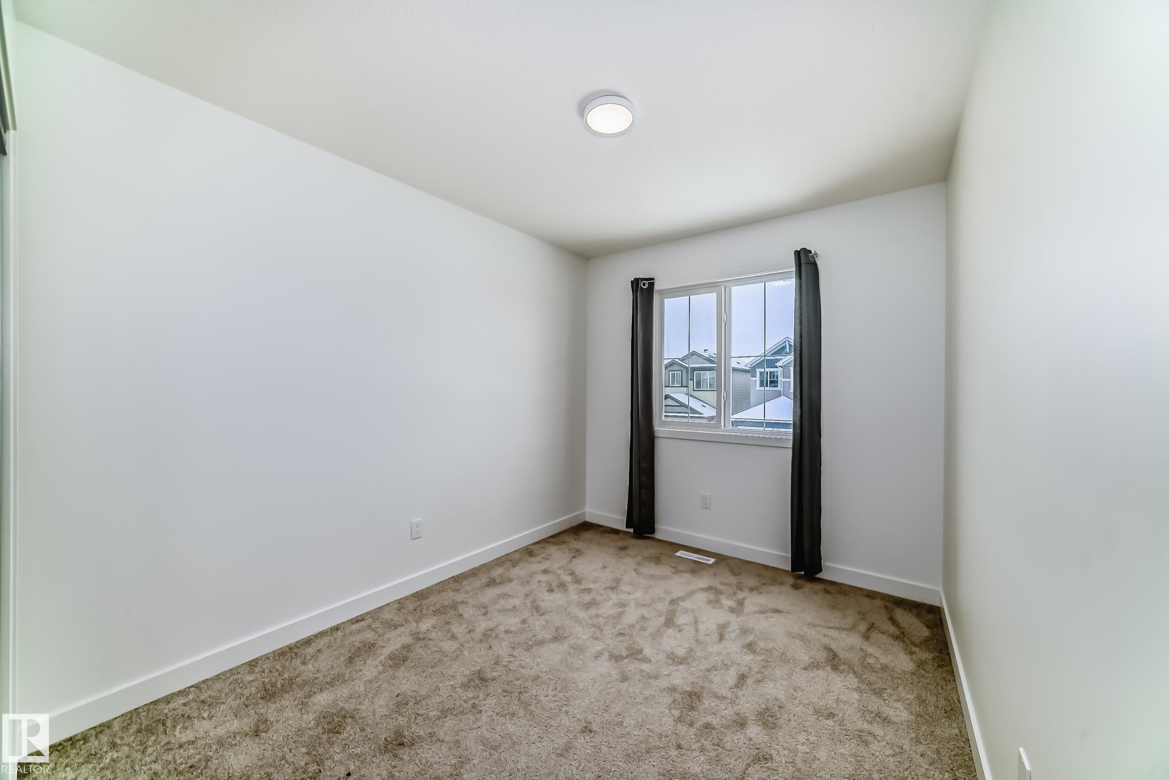 4611 177Ave, Edmonton, AB