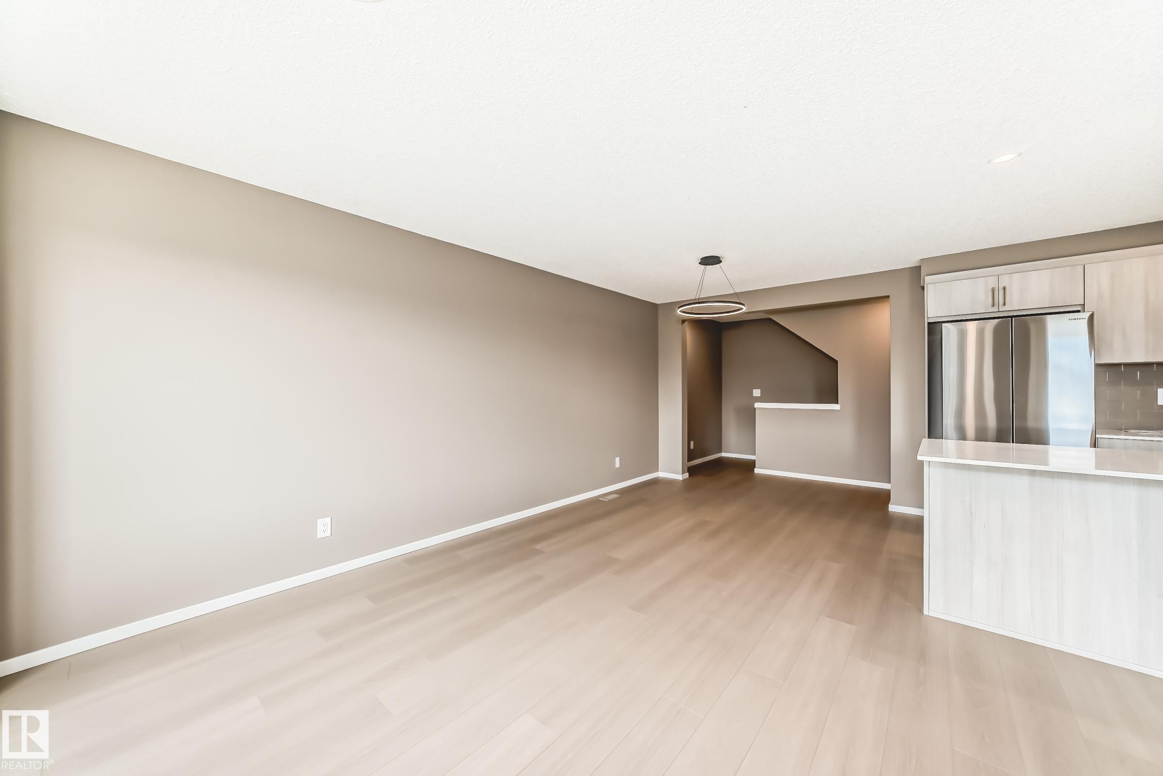 Living room - 1210 Stoneside Road, Sherwood Park, AB - Indoor Photo Showing Kitchen
