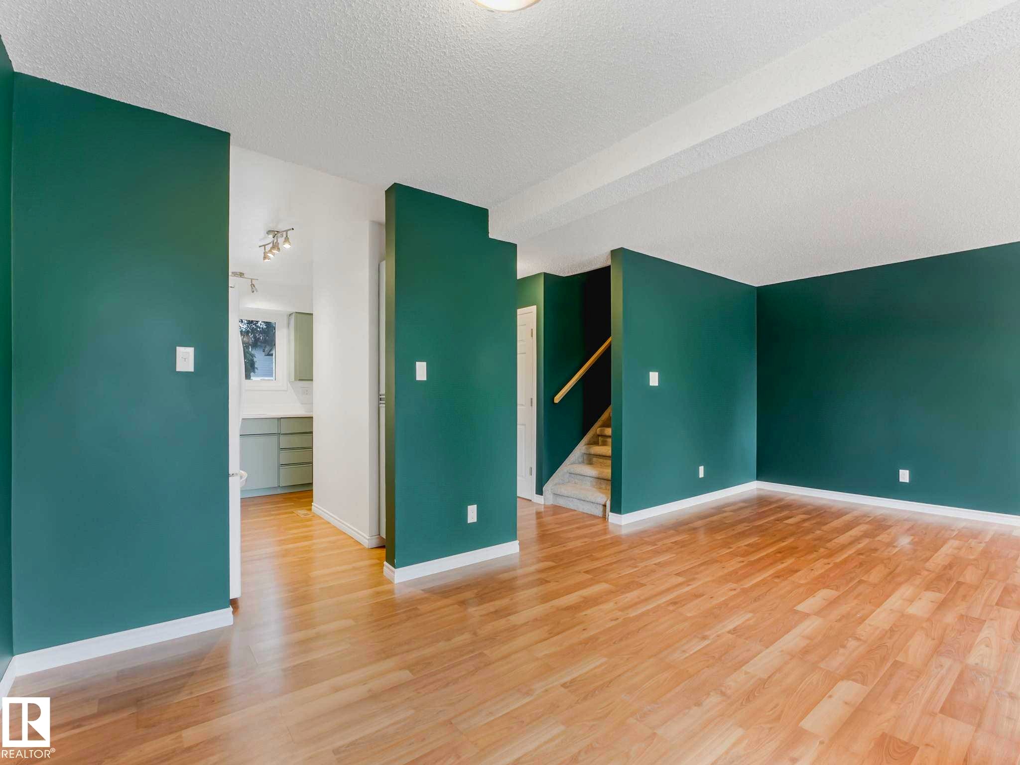 17108 100 Street, Edmonton, AB