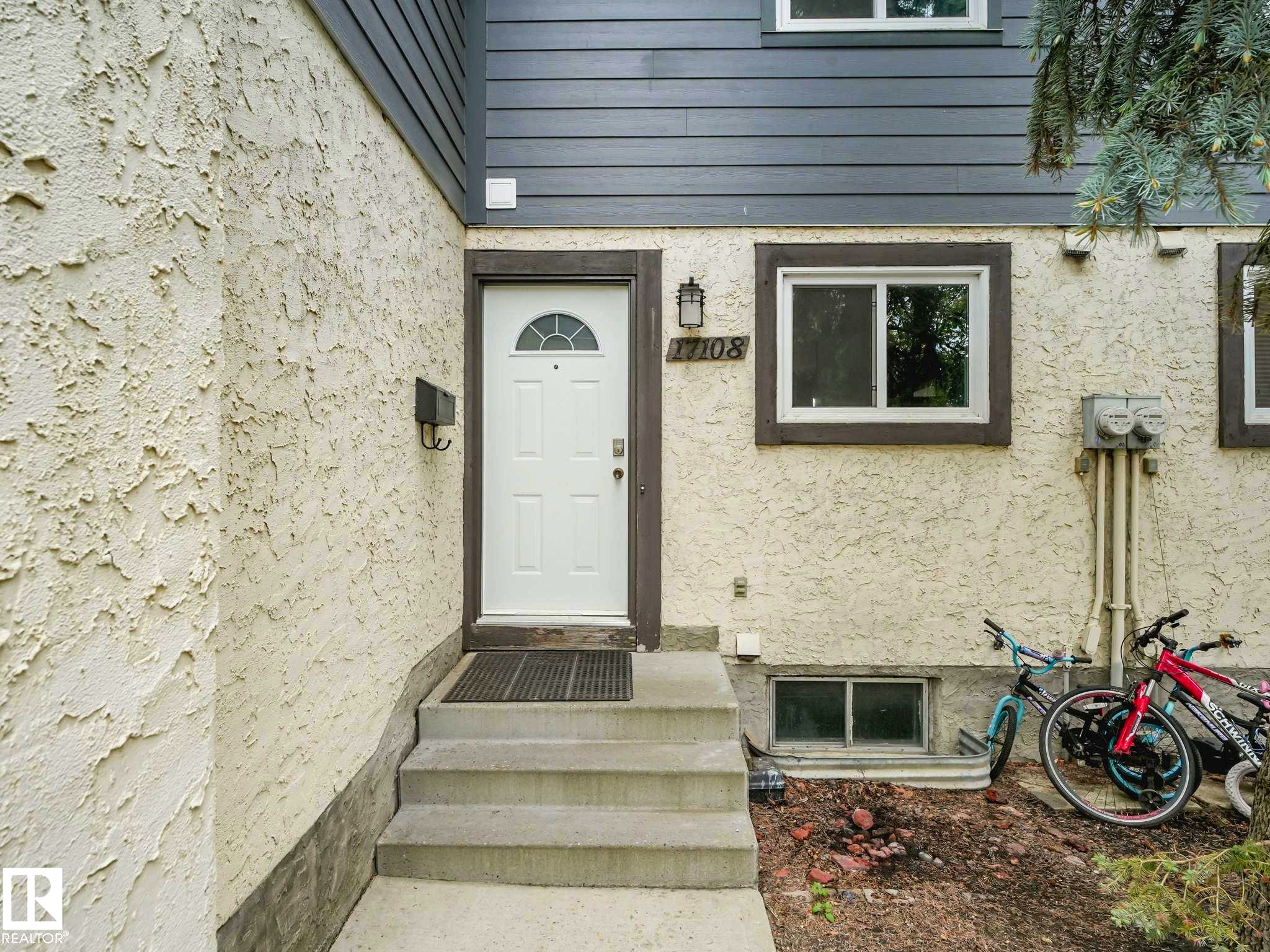 17108 100 Street, Edmonton, AB
