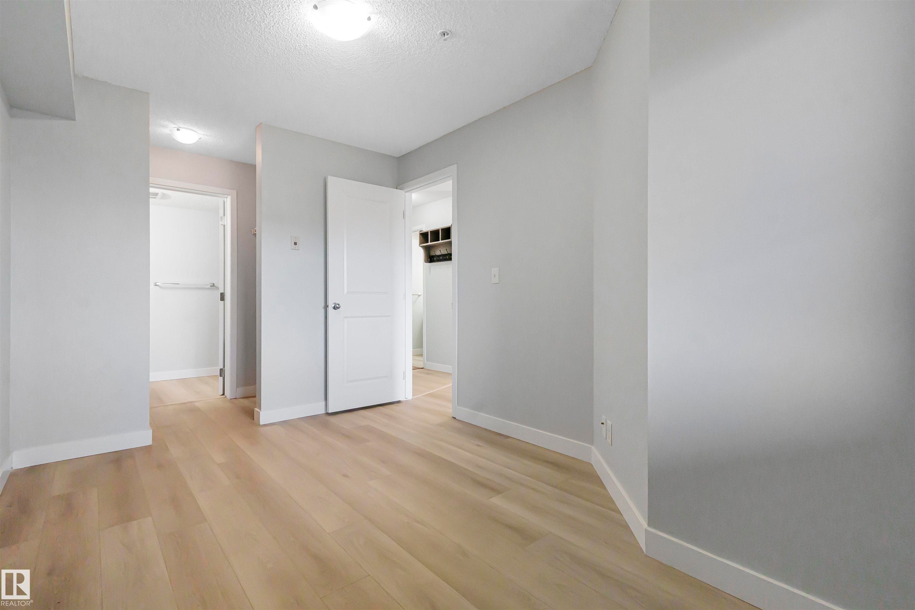 208 107 Watt Common, Edmonton, AB - Indoor Photo Showing Other Room