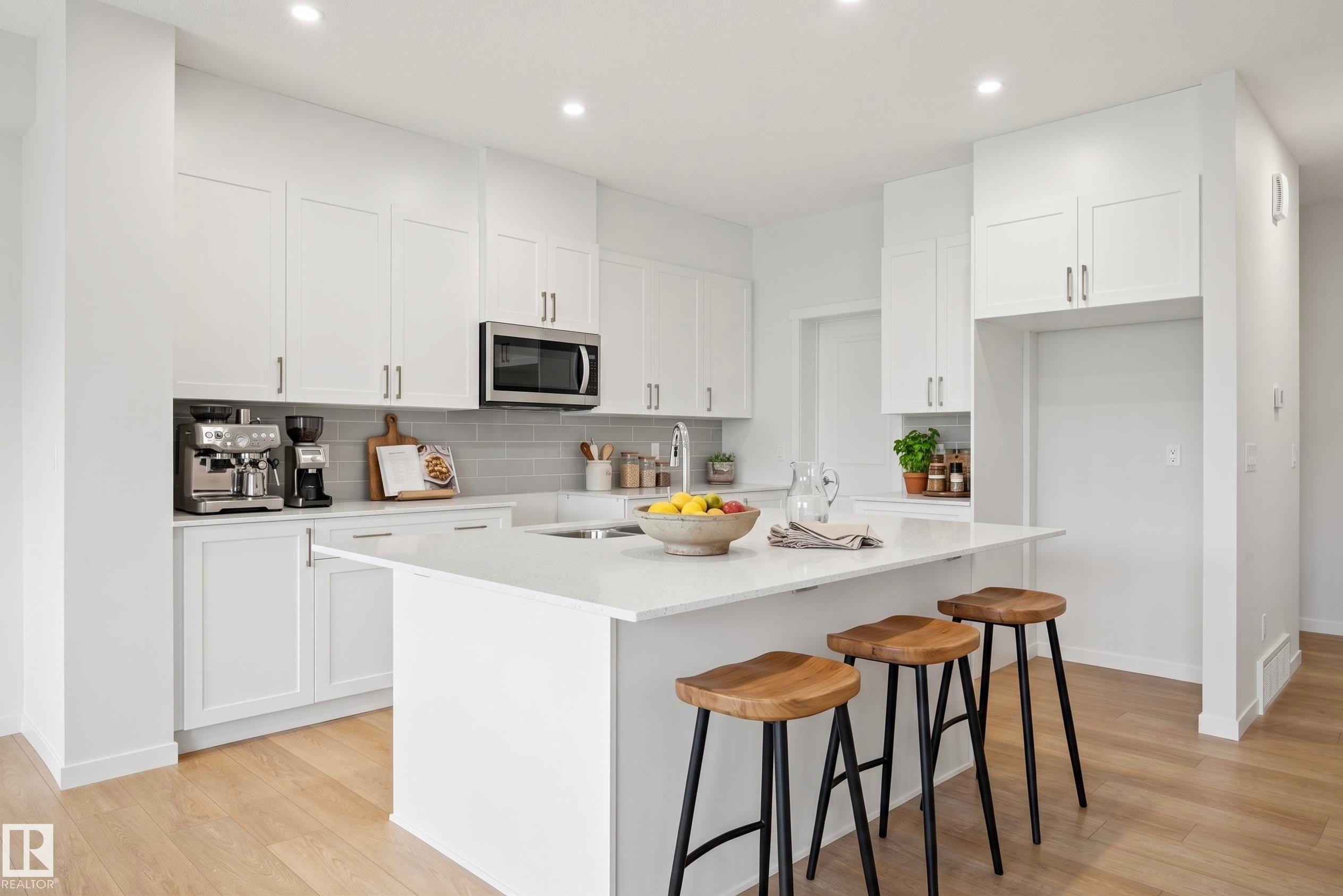 20731 24 Avenue, Edmonton, AB