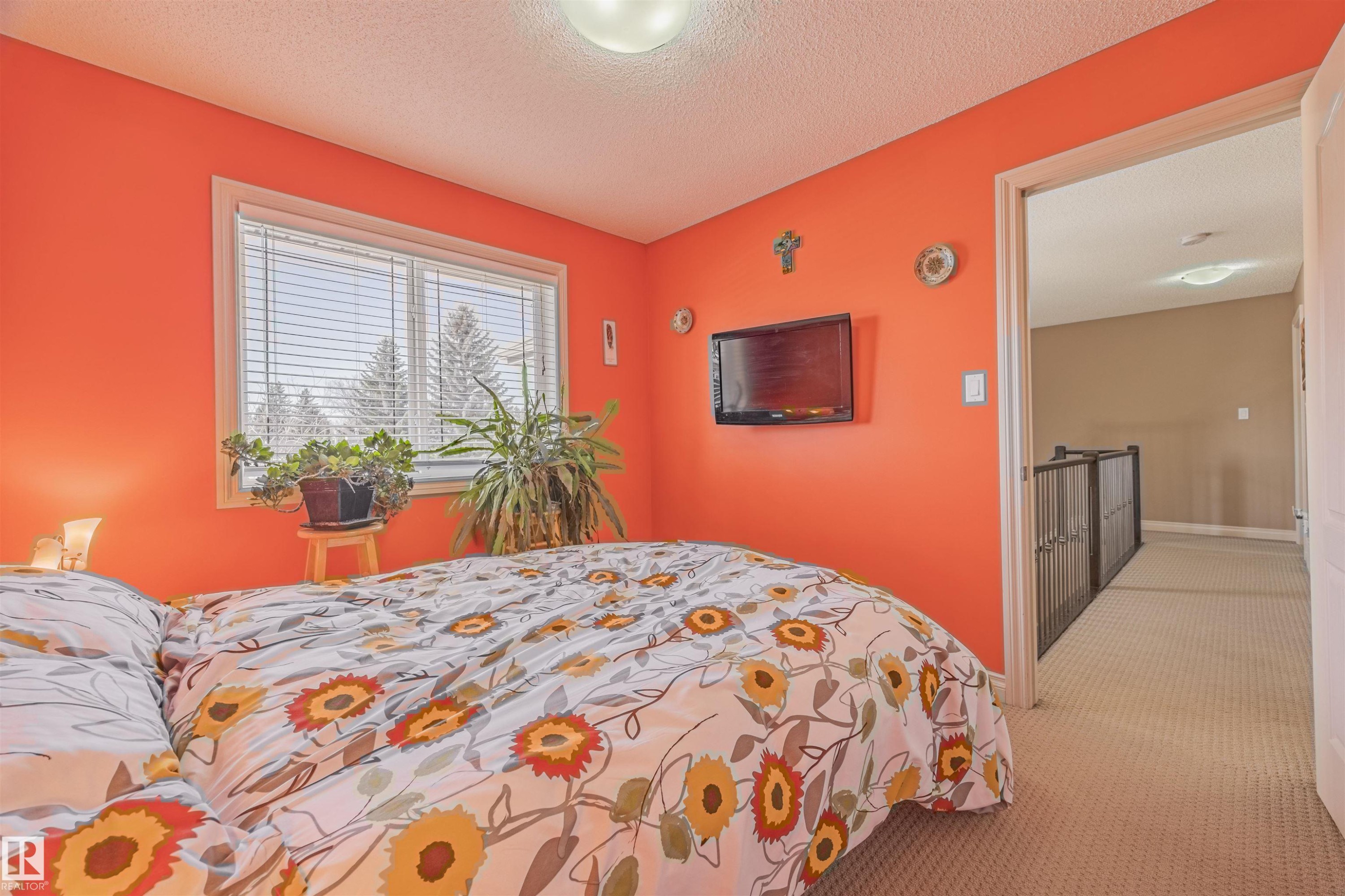 Upstairs bedroom #2. - 57 Homestead Crescent Nw, Edmonton, AB - Indoor Photo Showing Bedroom
