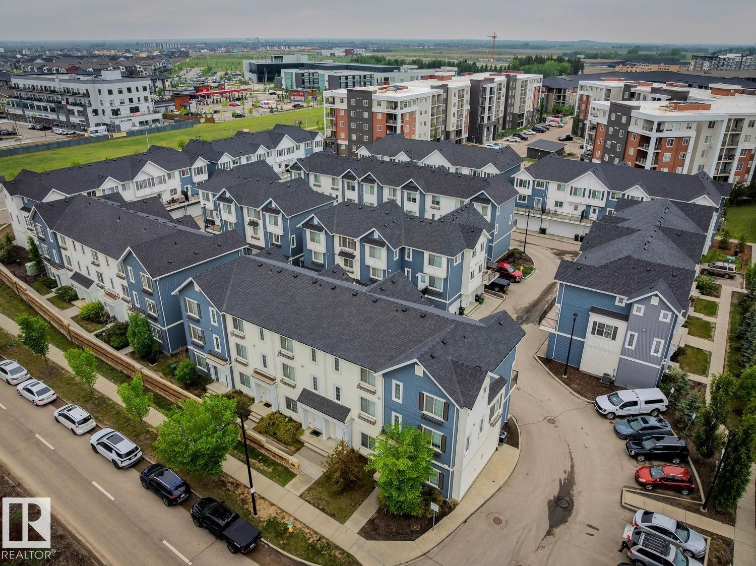 739 Allard Boulevard Sw, Edmonton, AB - With View