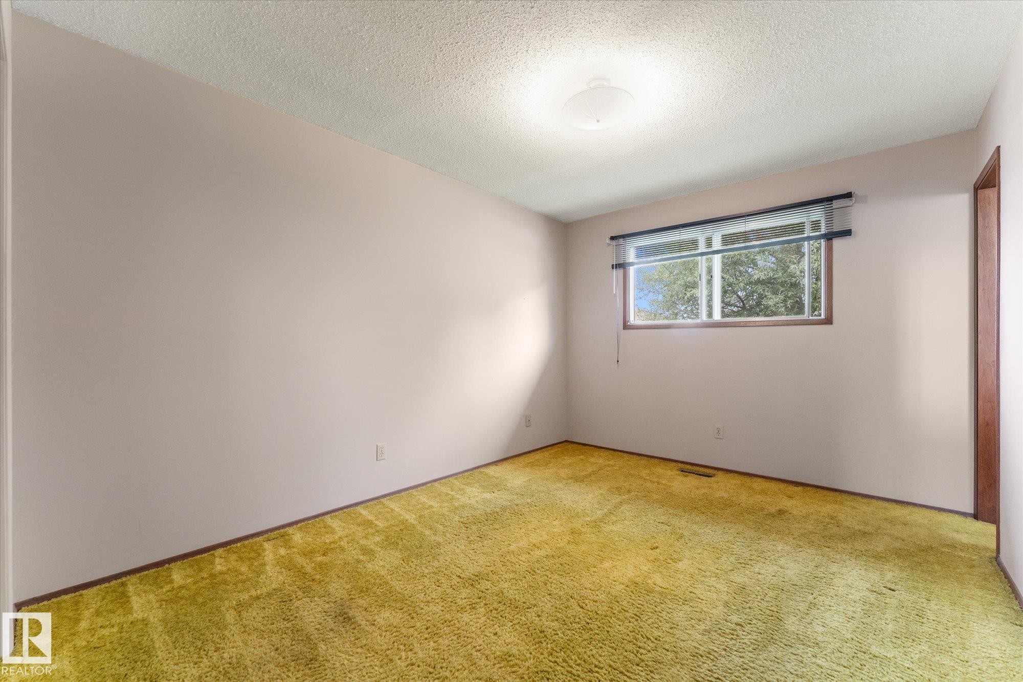 11008 162A Avenue, Edmonton, AB