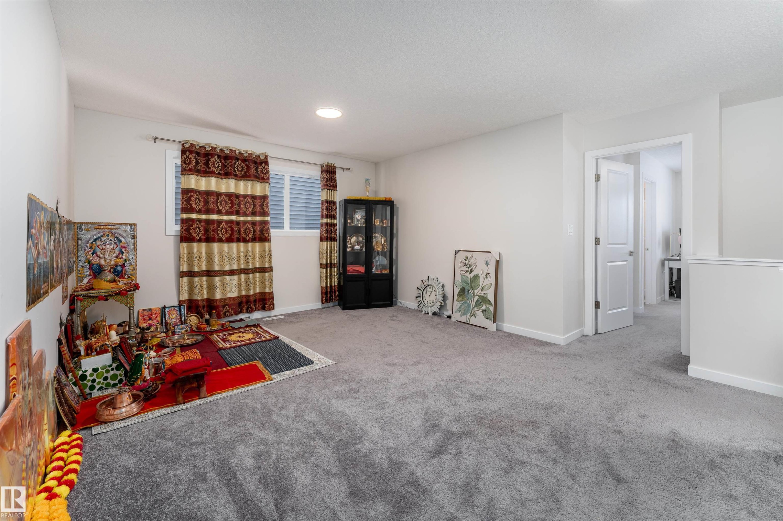 2120 Muckleplum Crescent, Edmonton, AB