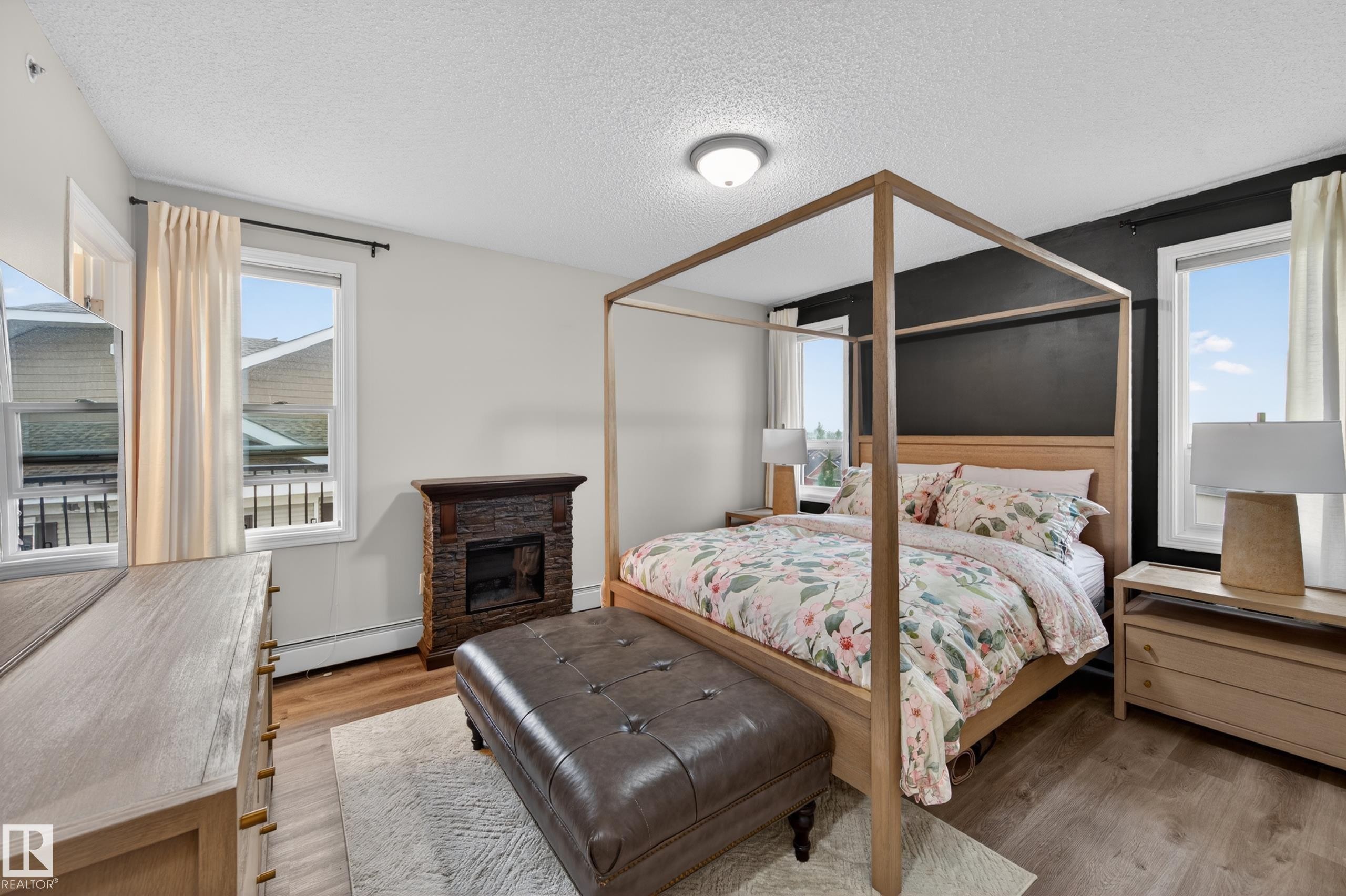 2402 7343 South Terwillegar Drive, Edmonton, AB