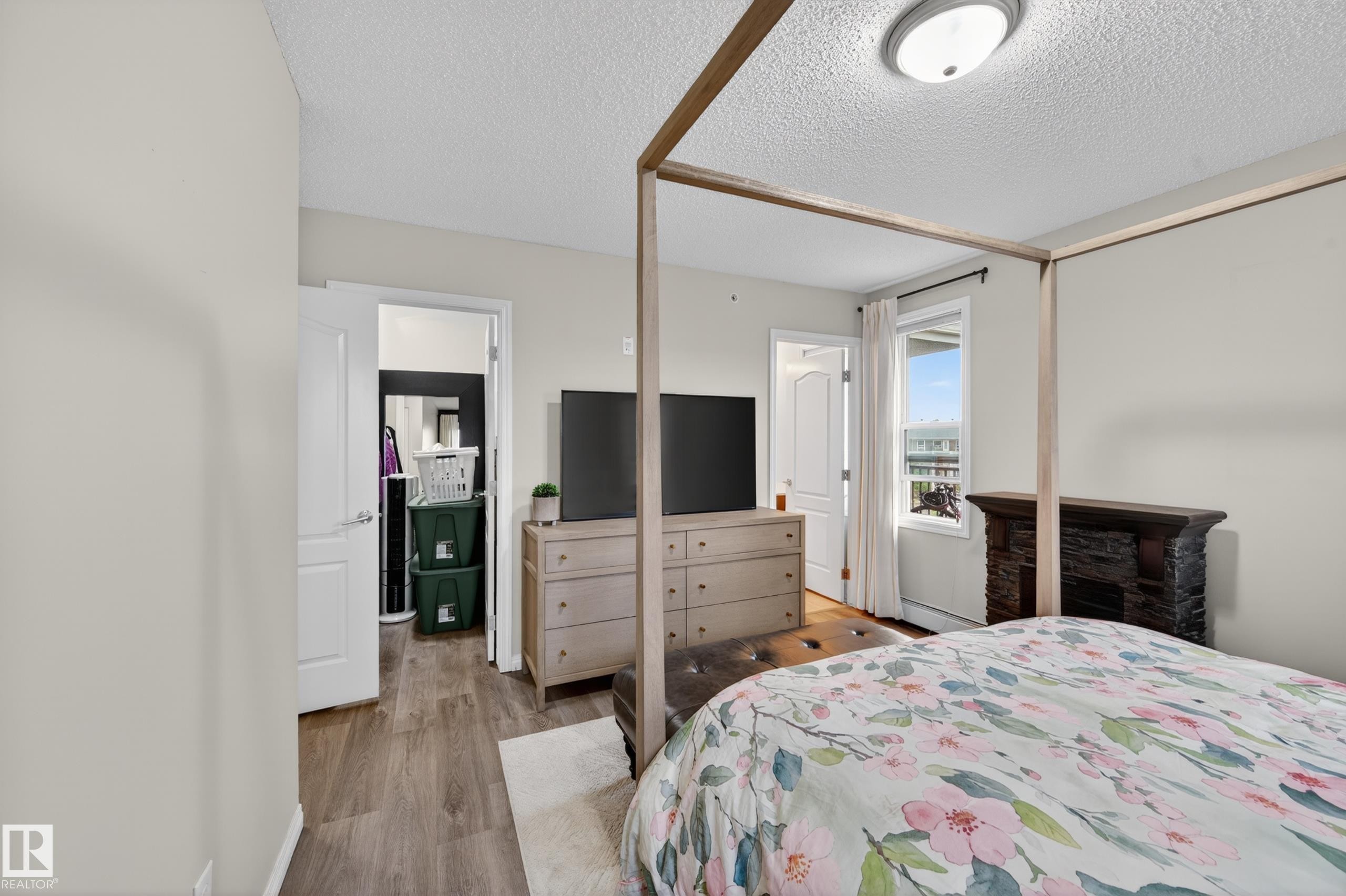 2402 7343 South Terwillegar Drive, Edmonton, AB
