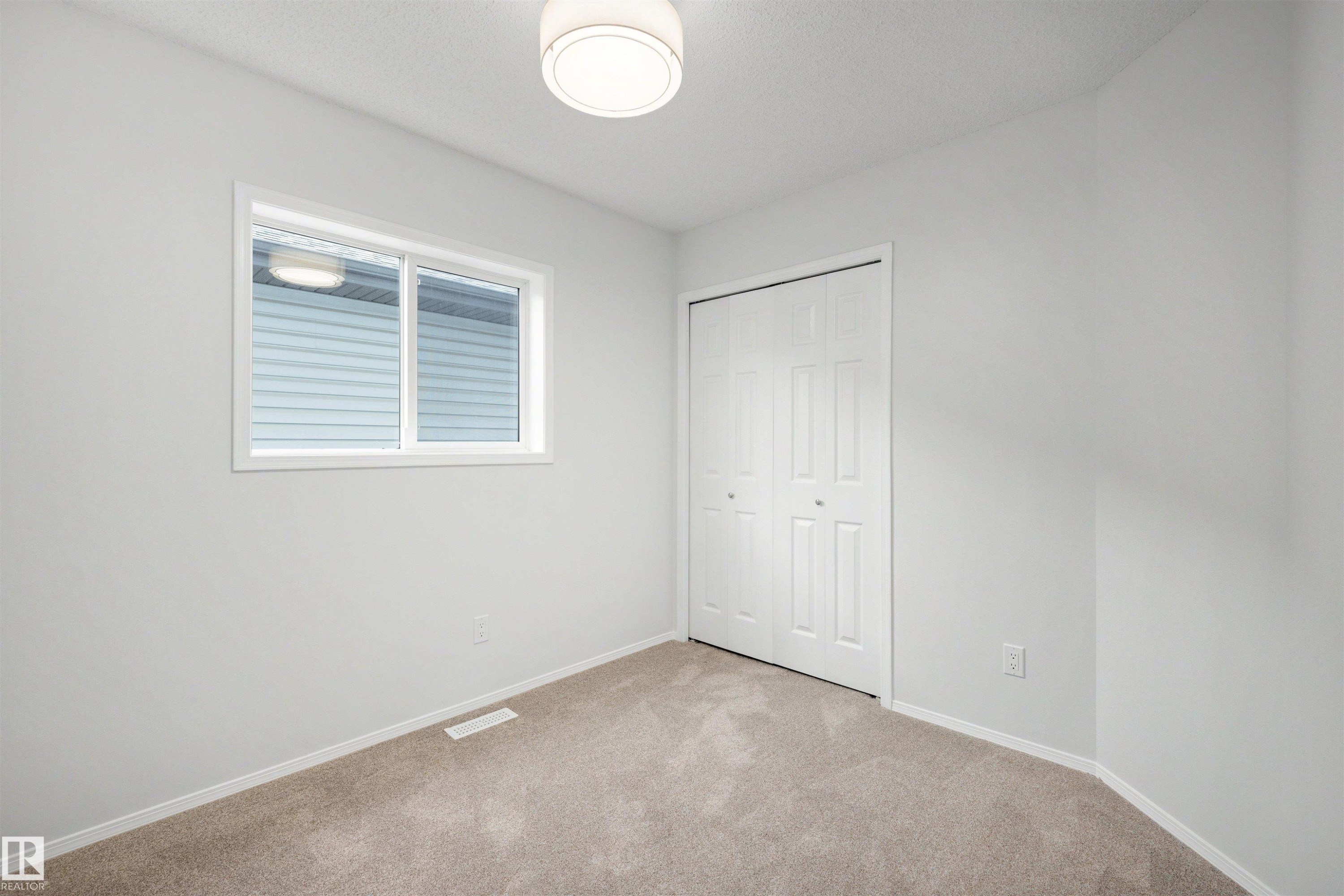 11815 8 Avenue, Edmonton, AB
