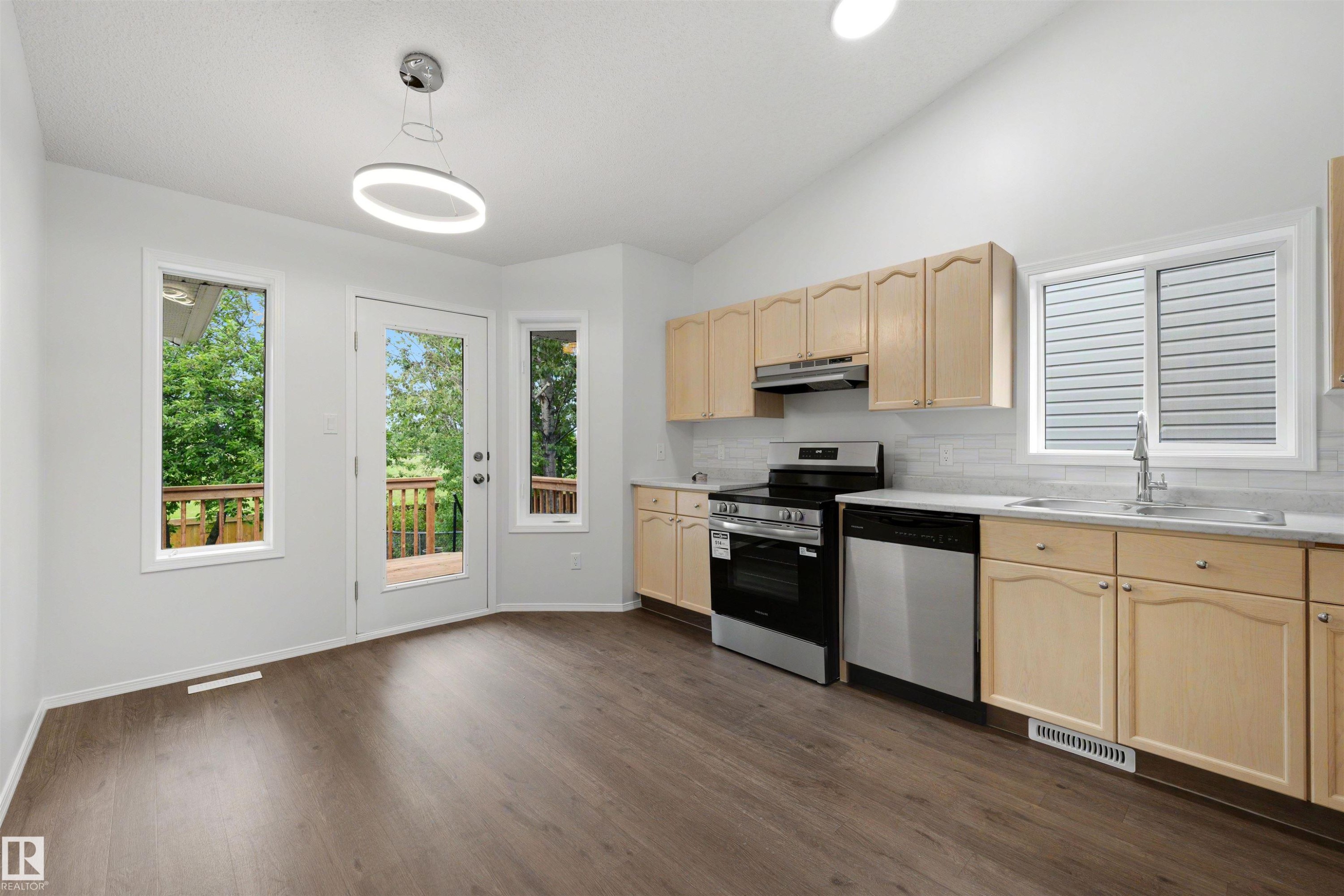 11815 8 Avenue, Edmonton, AB