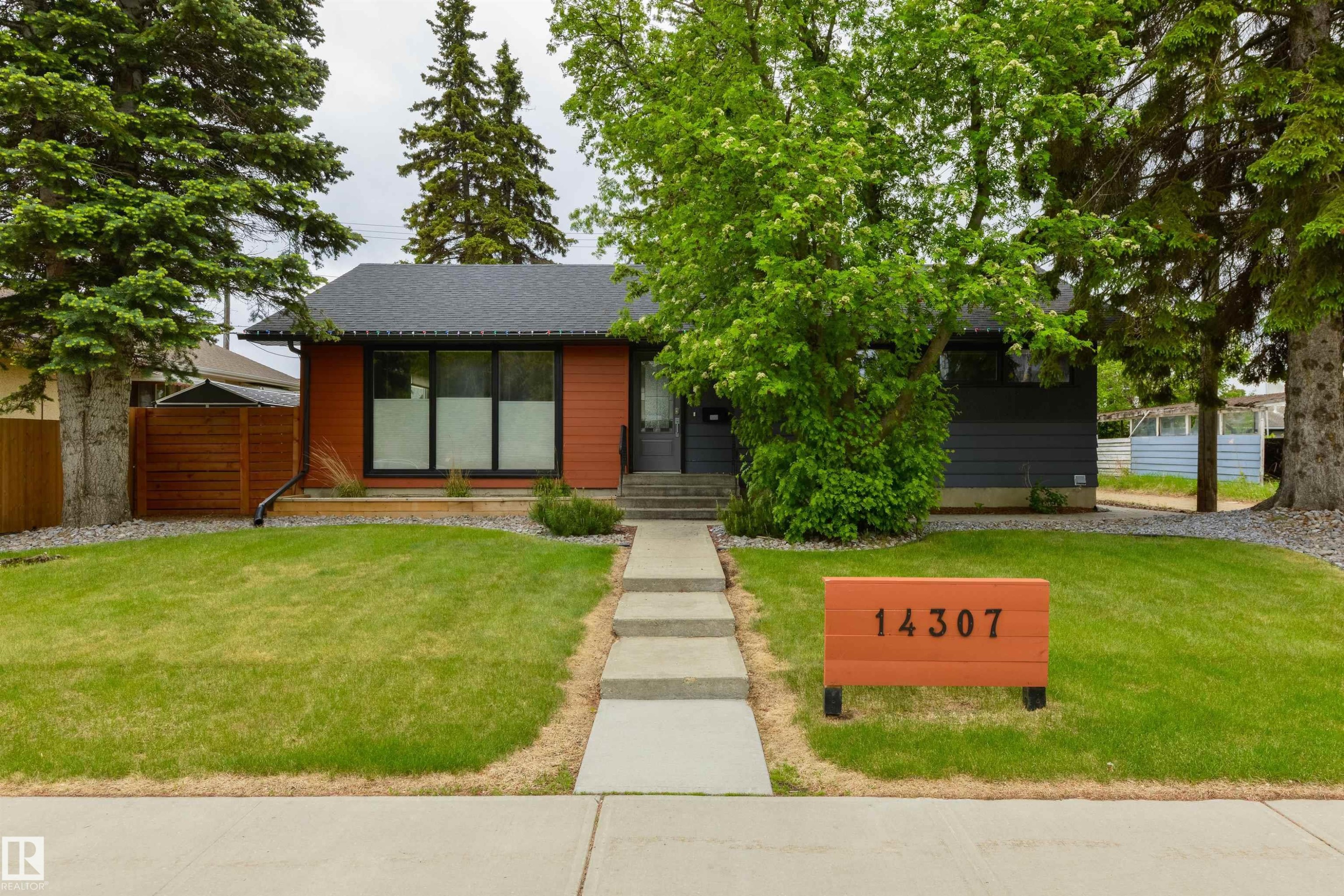 14307 86 Avenue, Edmonton, AB