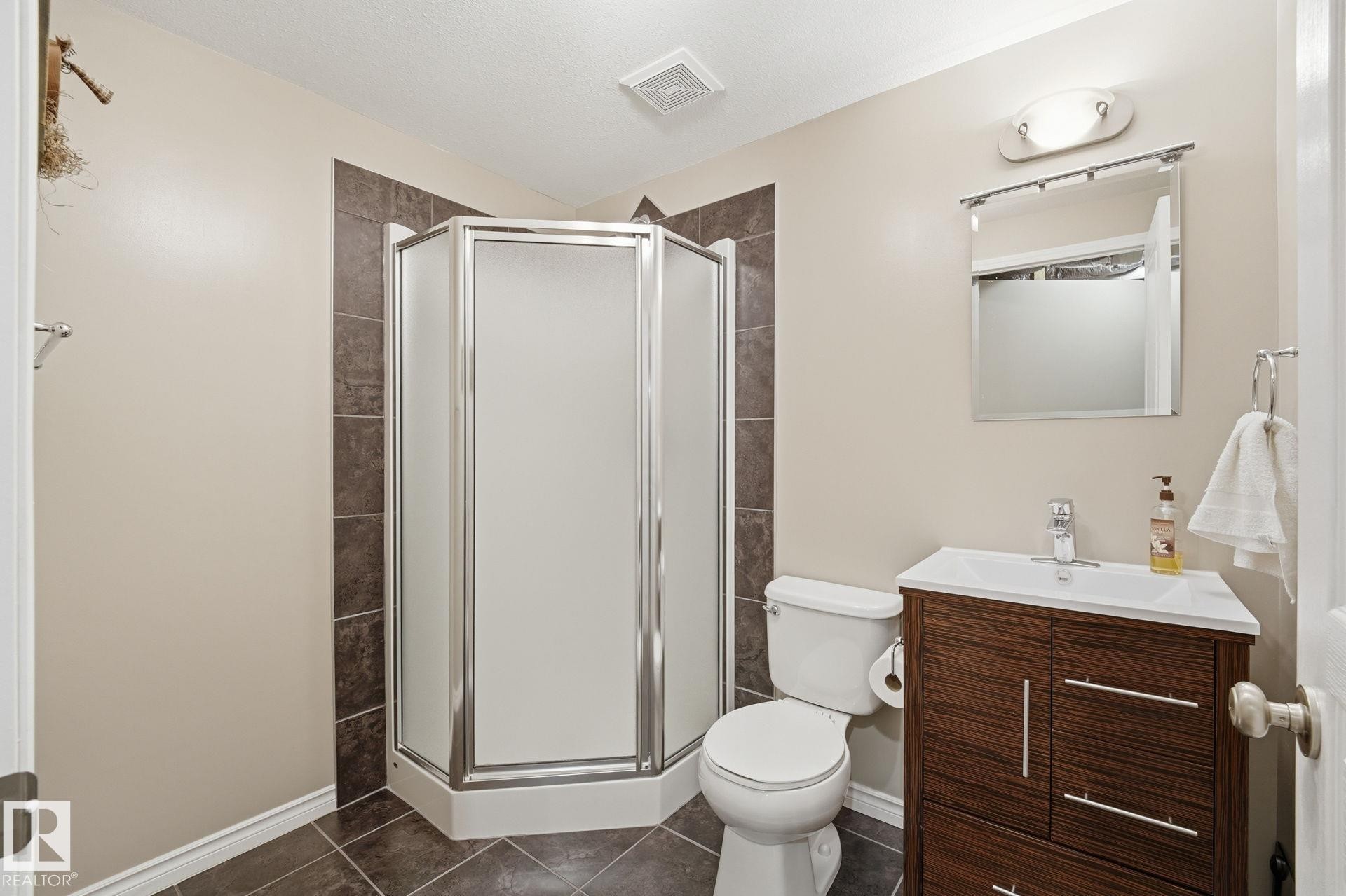 1823 67 Street, Edmonton, AB
