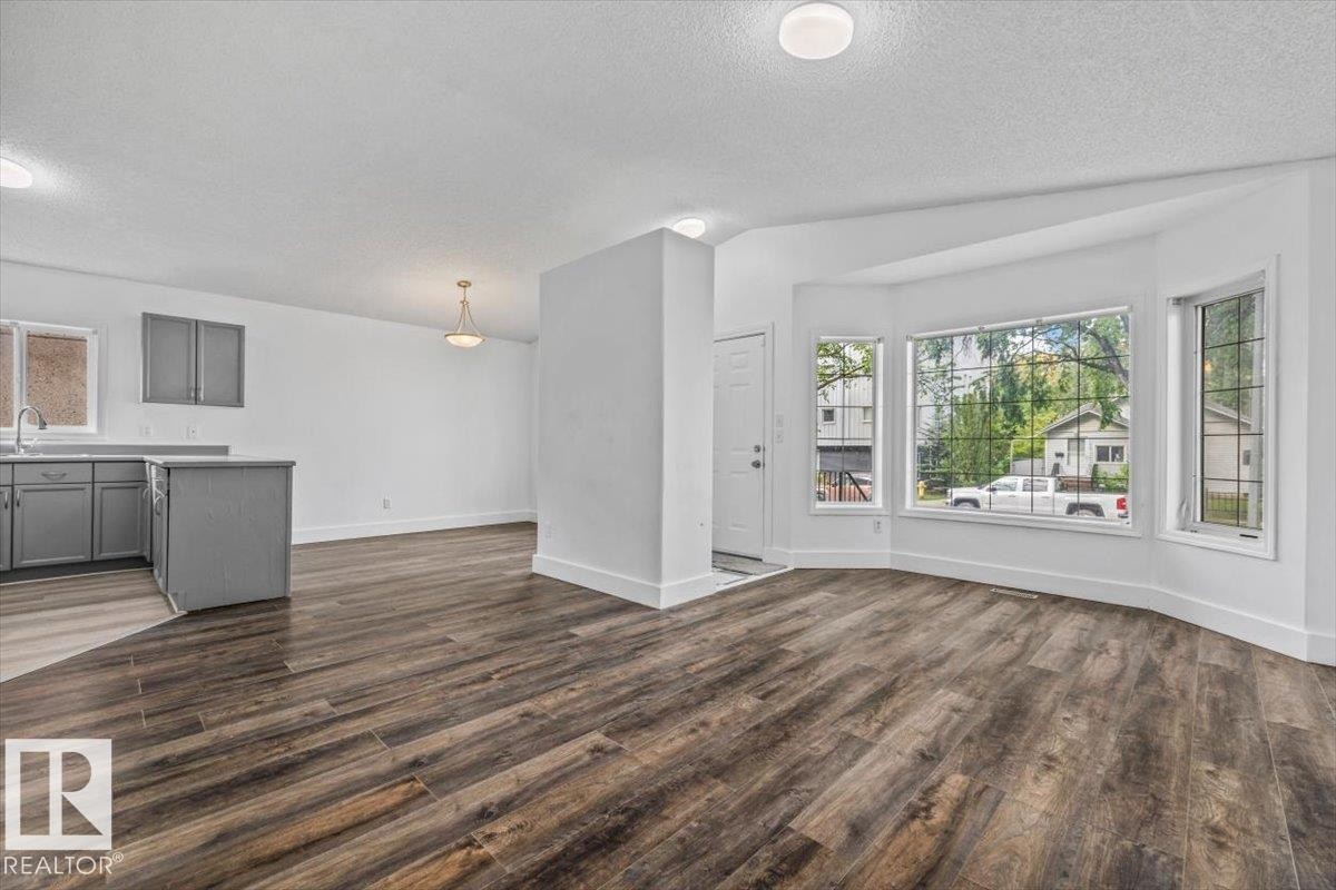 11229 85 Street, Edmonton, AB